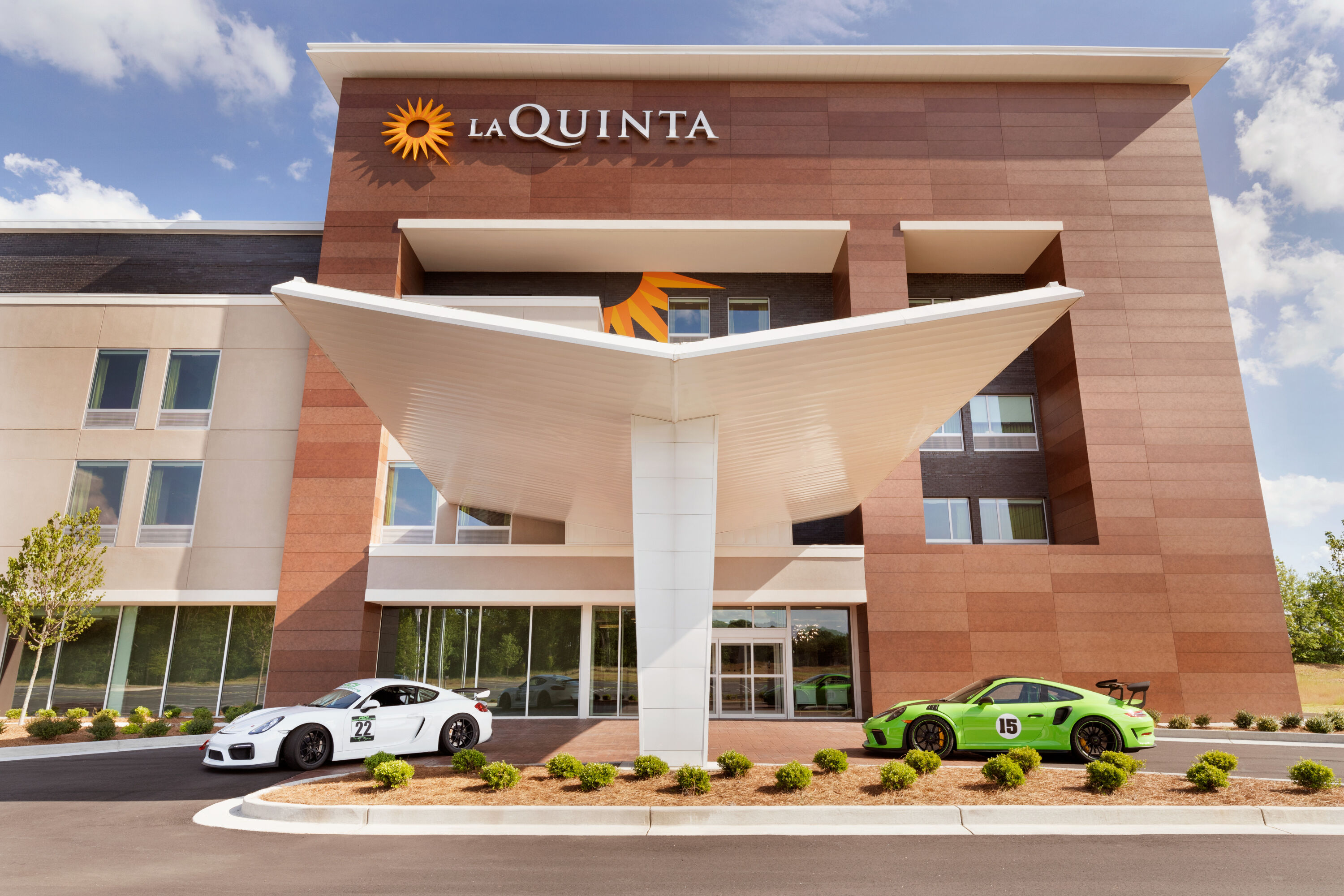 Exterior of La Quinta Inn & Suites by Wyndham Braselton hotel in Braselton, Georgia