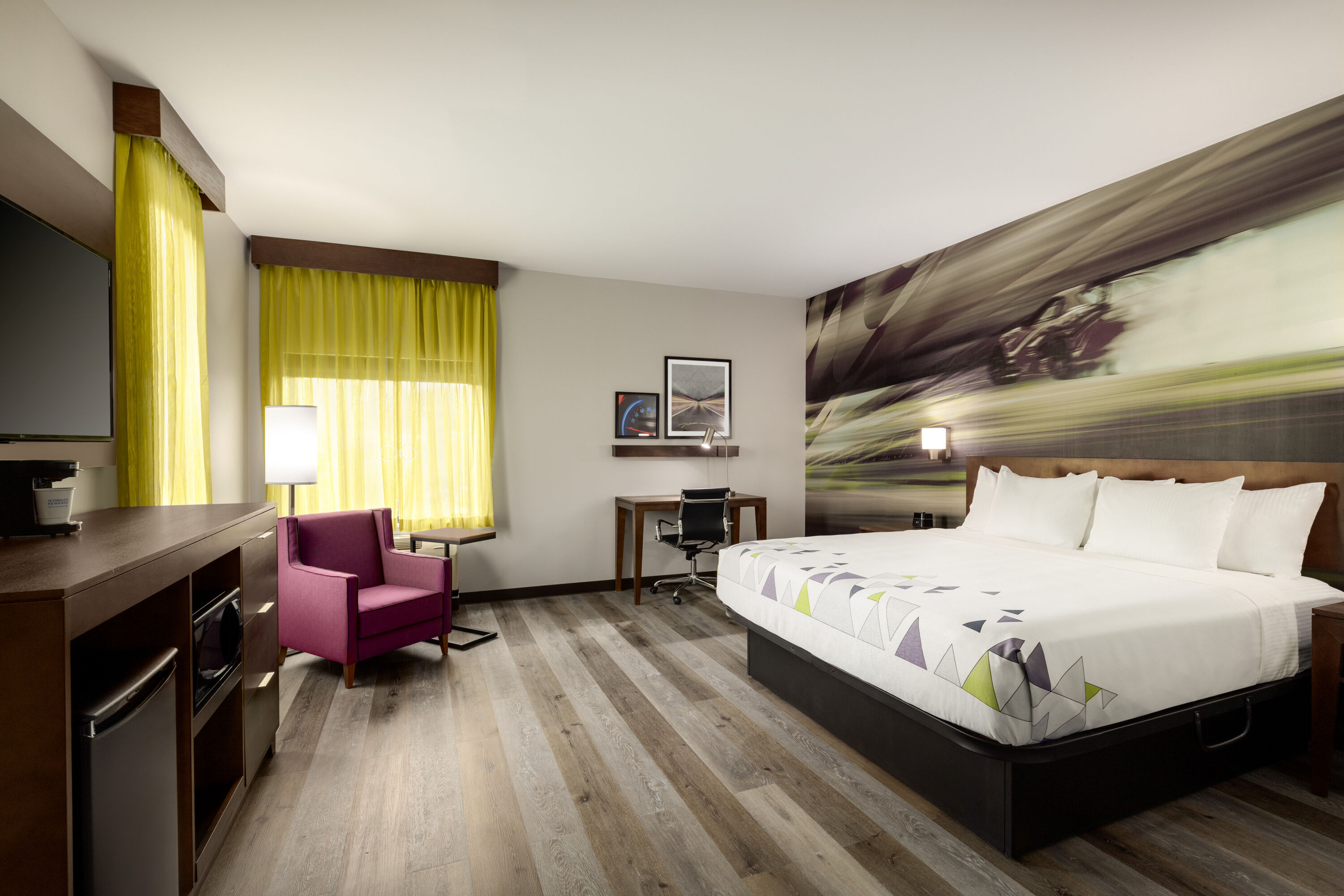 Guest room at the La Quinta Inn & Suites by Wyndham Braselton in Braselton, Georgia