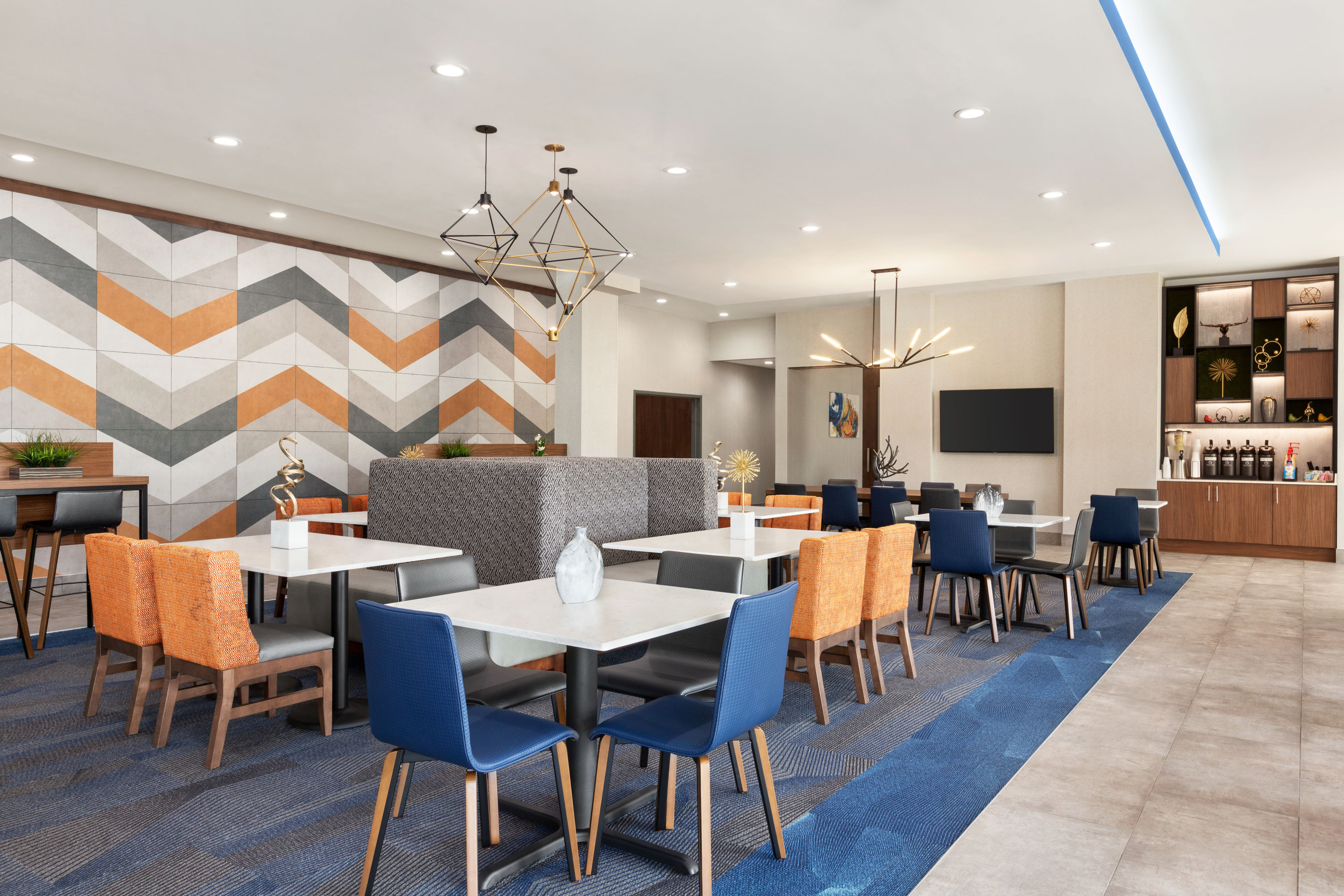 Free breakfast at La Quinta Inn & Suites by Wyndham Brunswick/Golden Isles in Brunswick, Georgia