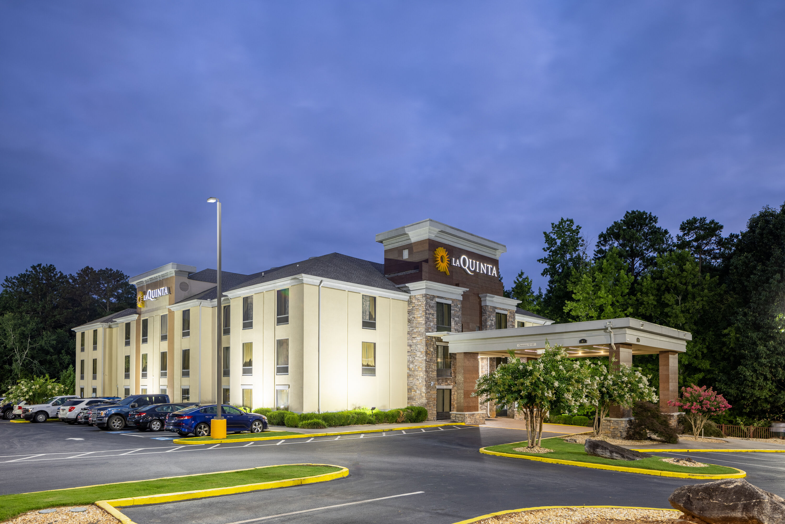 Exterior of La Quinta Inn & Suites by Wyndham Covington hotel in Covington, Georgia