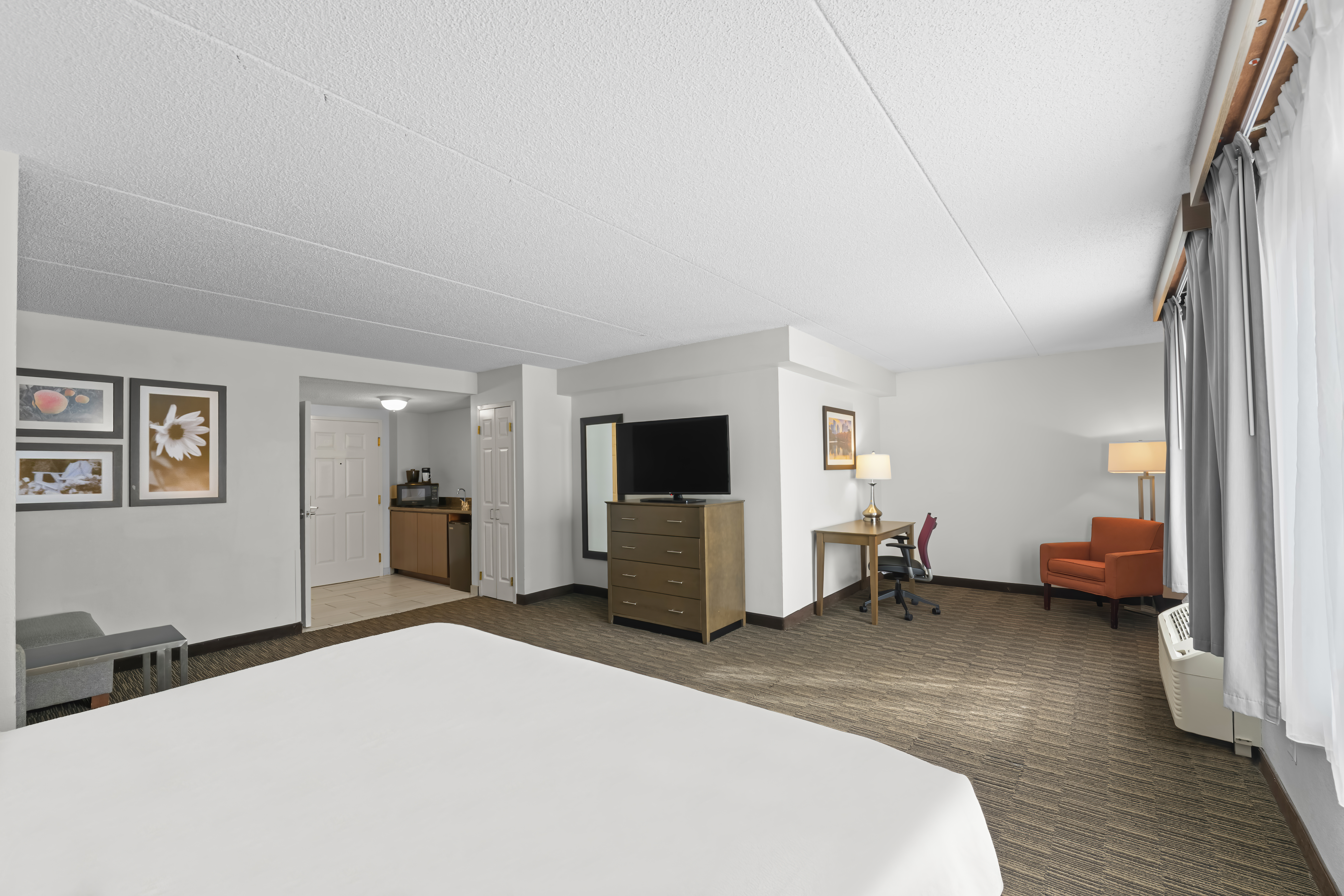 La Quinta Inn & Suites by Wyndham Atlanta Douglasville suite in Douglasville, Georgia