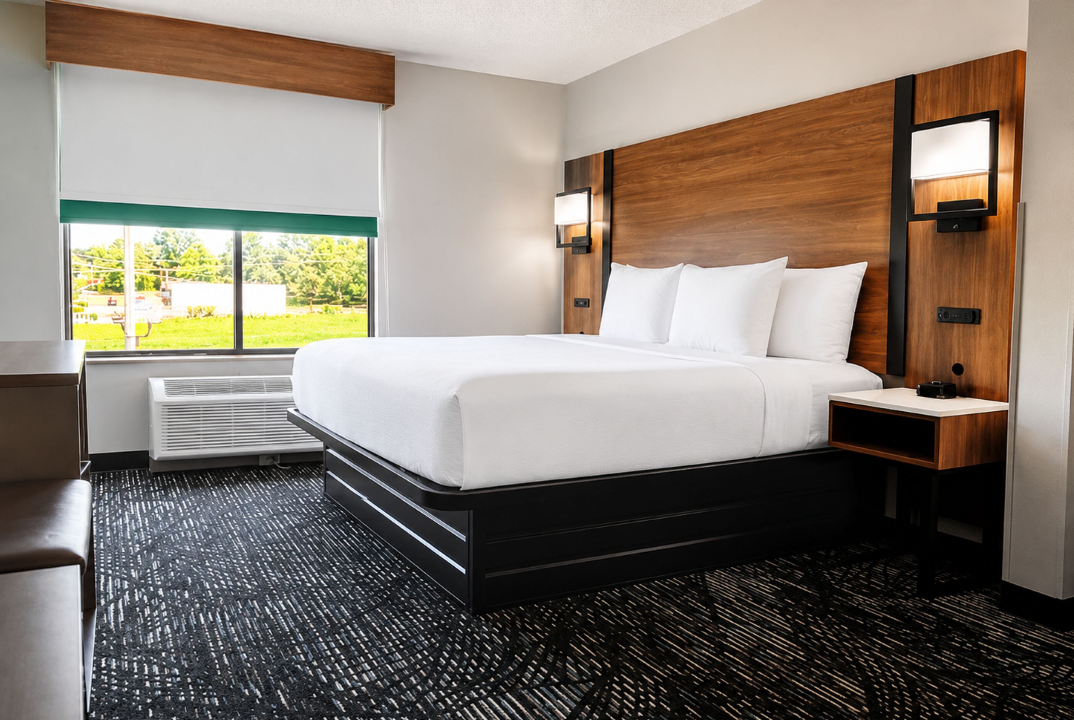 Guest room at the La Quinta Inn & Suites by Wyndham Duluth/Atlanta in Duluth, Georgia