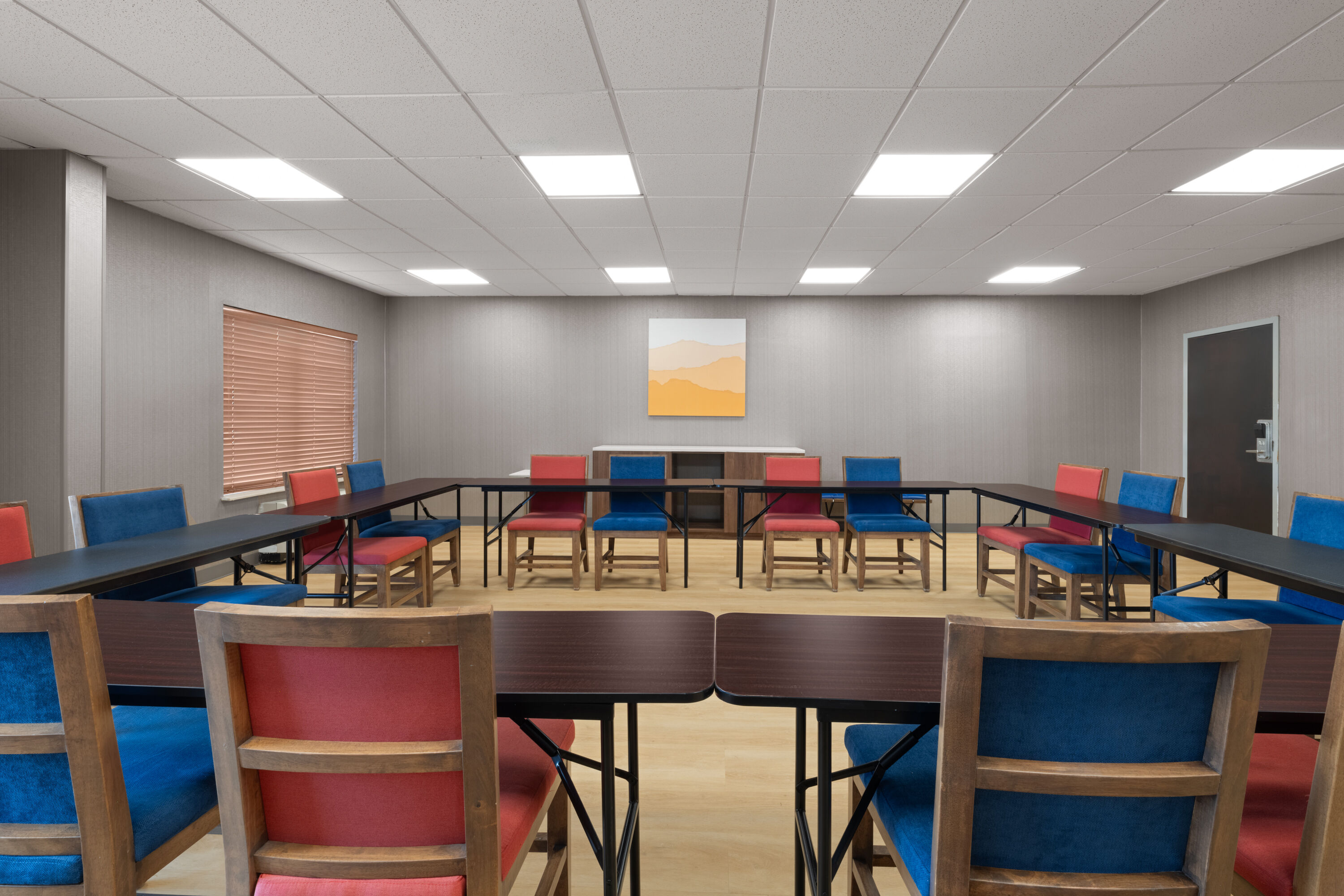 Meeting room at La Quinta Inn & Suites by Wyndham Duluth/Atlanta in Duluth, Georgia