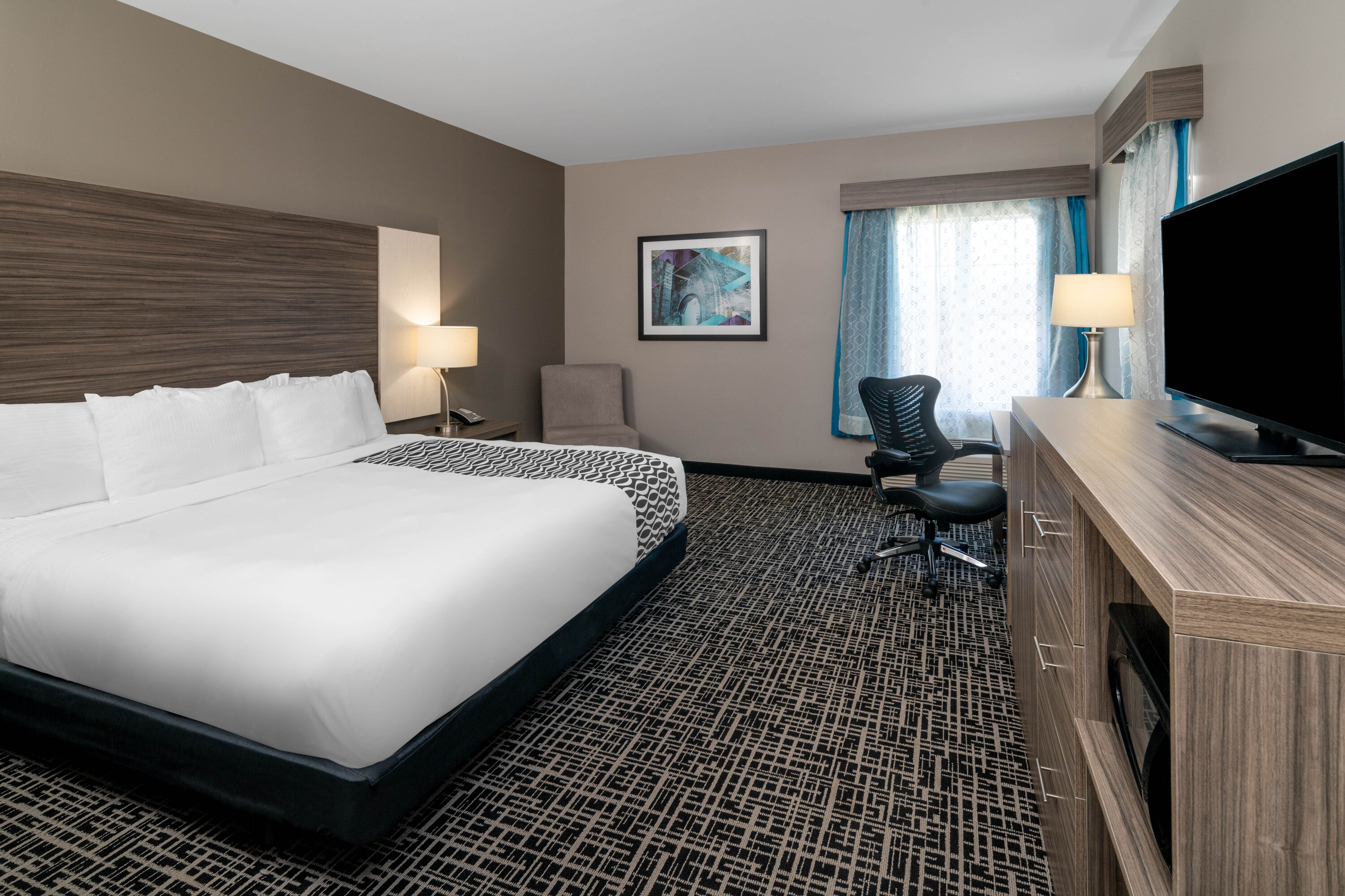 La Quinta Inn & Suites by Wyndham Forsyth Forsyth, GA Hotels