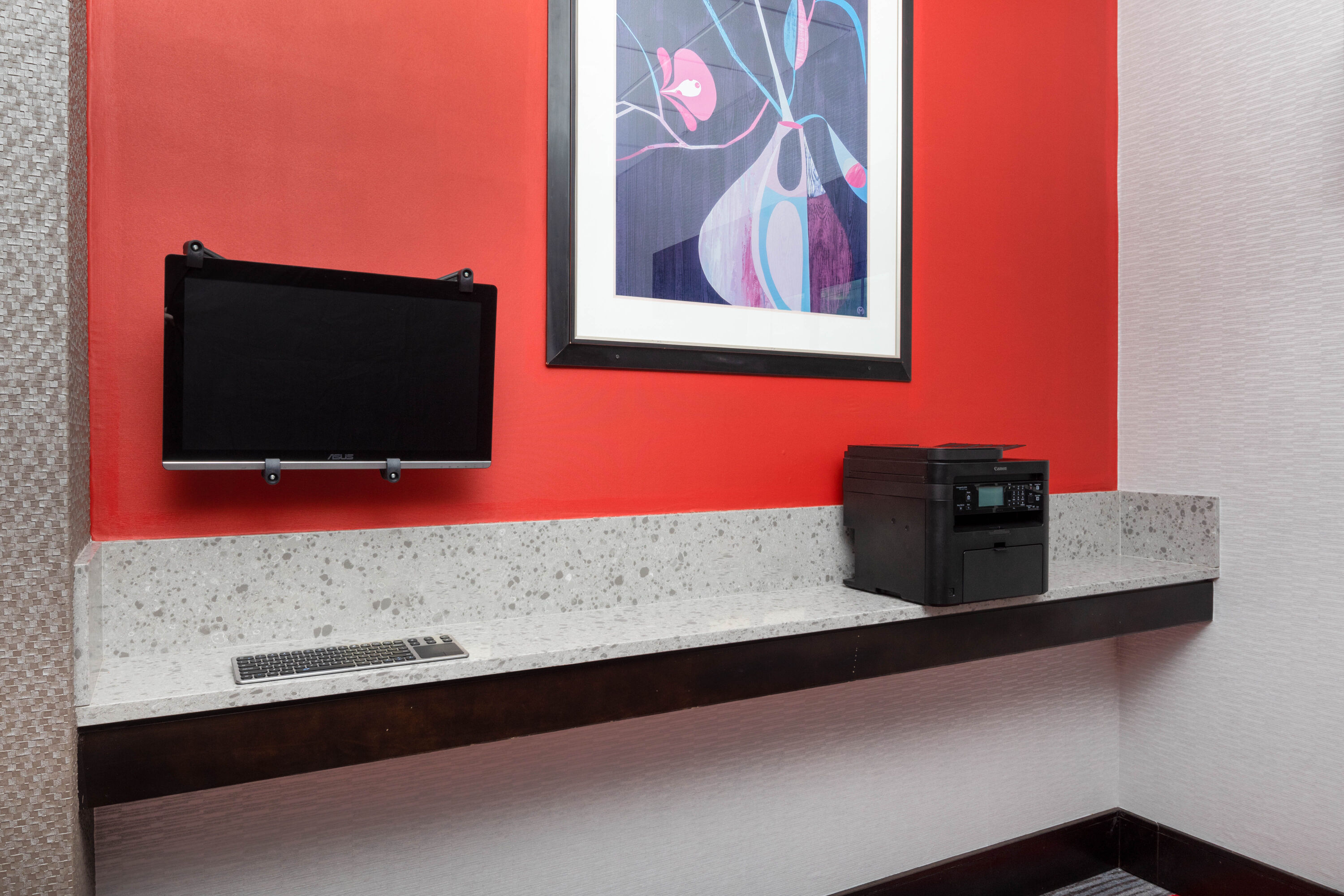 La Quinta Inn & Suites by Wyndham Hinesville - Fort Stewart business center in Hinesville, Georgia