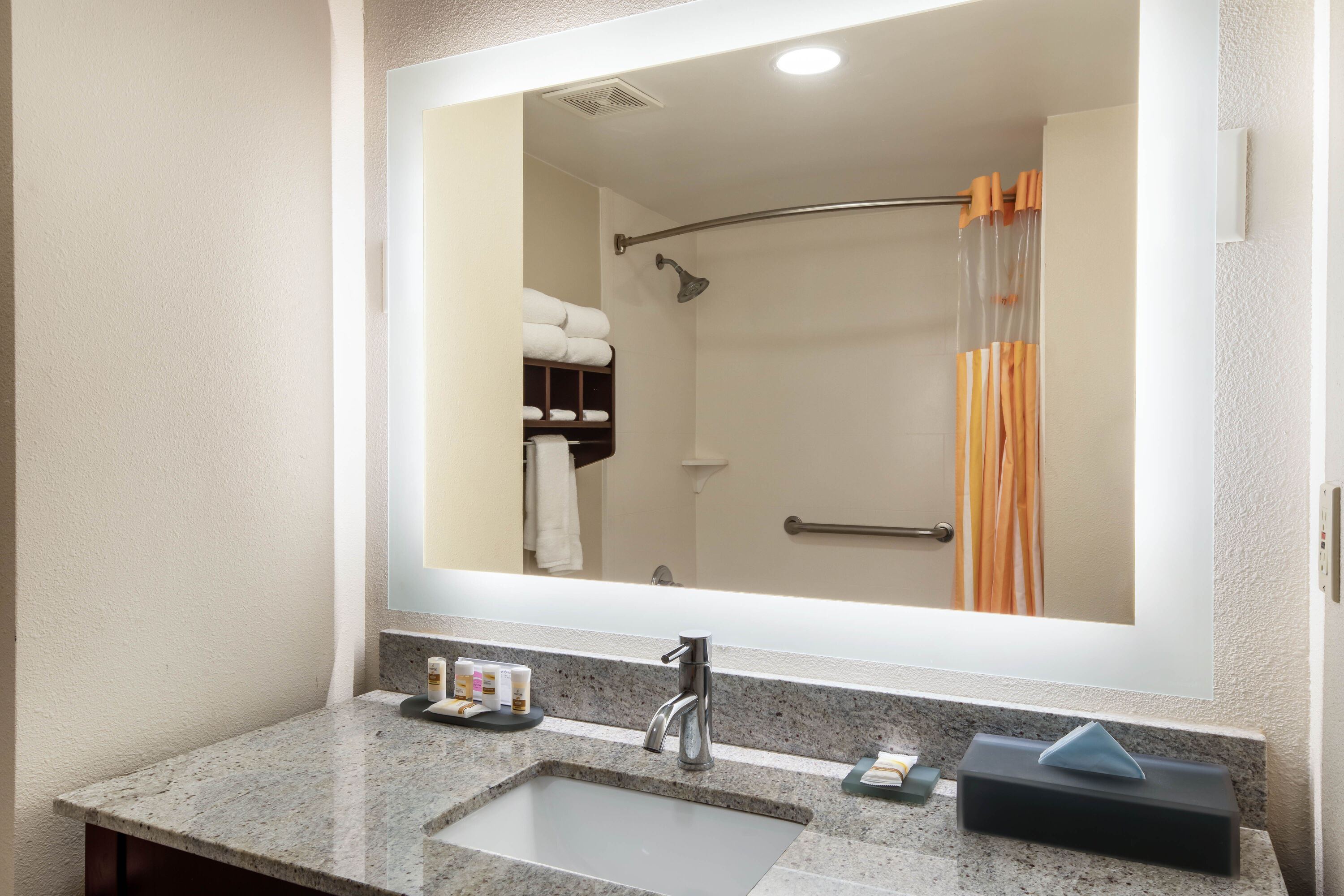 Guest room bath at the La Quinta Inn & Suites by Wyndham LaGrange / I-85 in LaGrange, Georgia