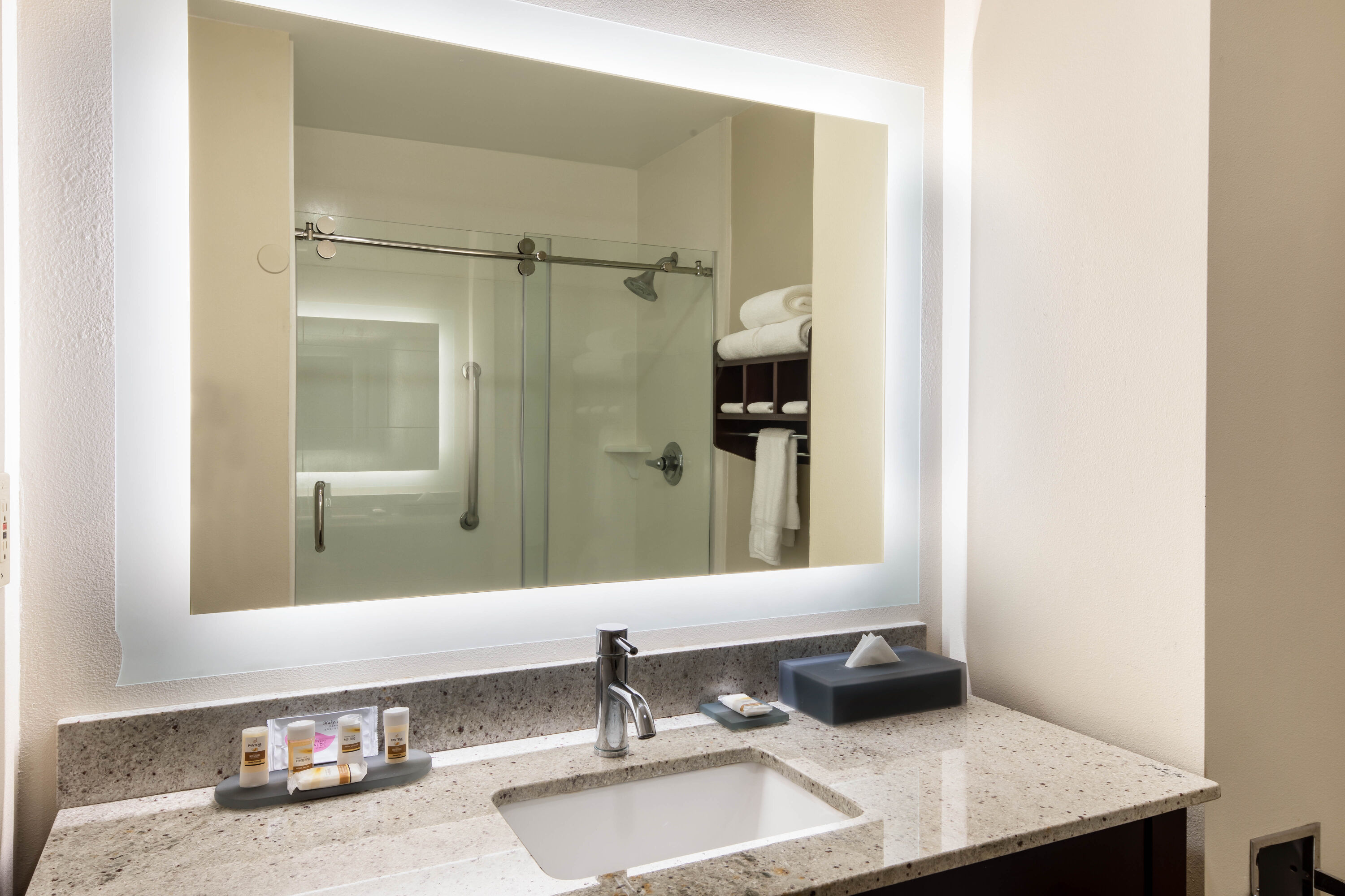 Guest room bath at the La Quinta Inn & Suites by Wyndham LaGrange / I-85 in LaGrange, Georgia