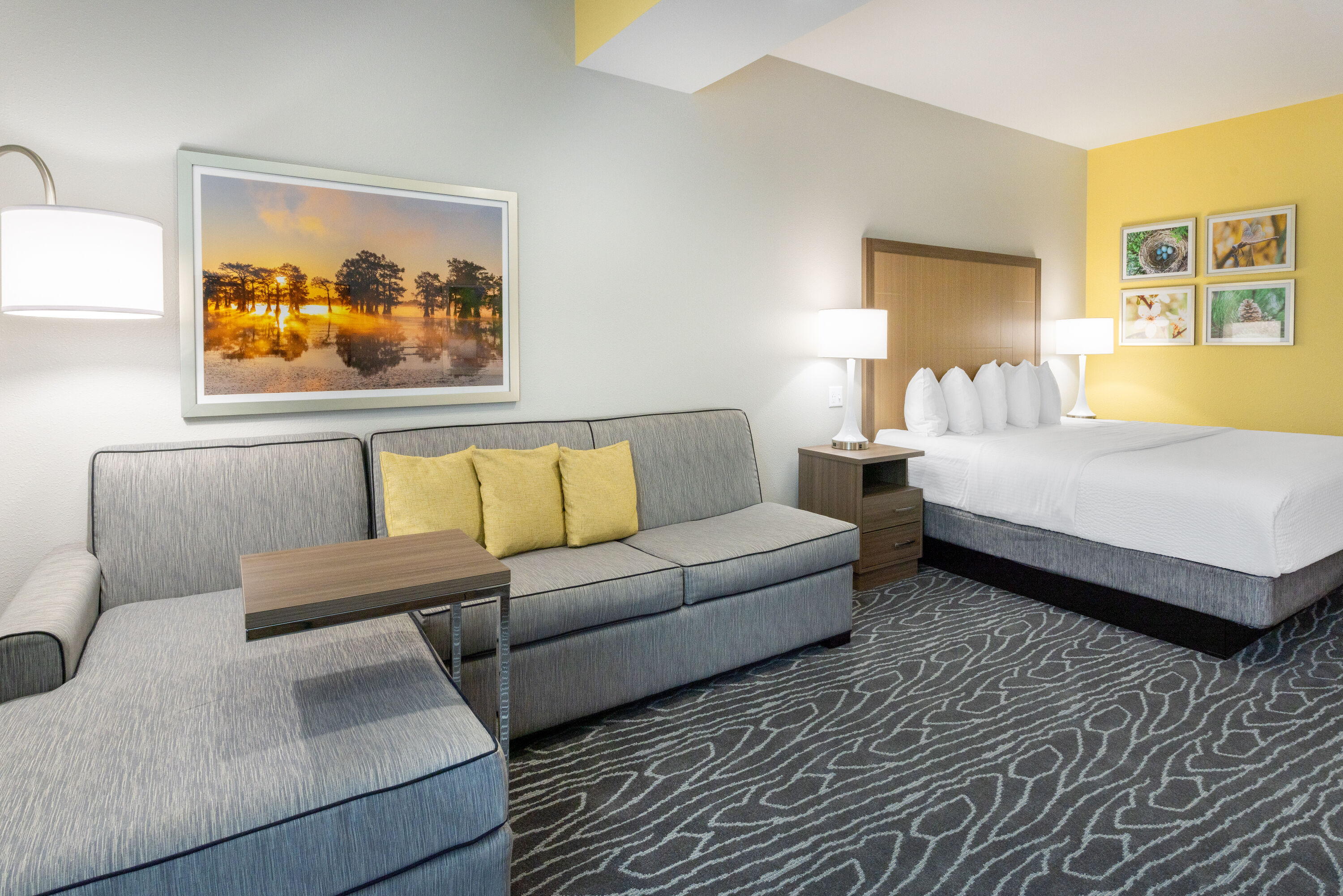 La Quinta Inn & Suites by Wyndham Valdosta suite in Valdosta, Georgia