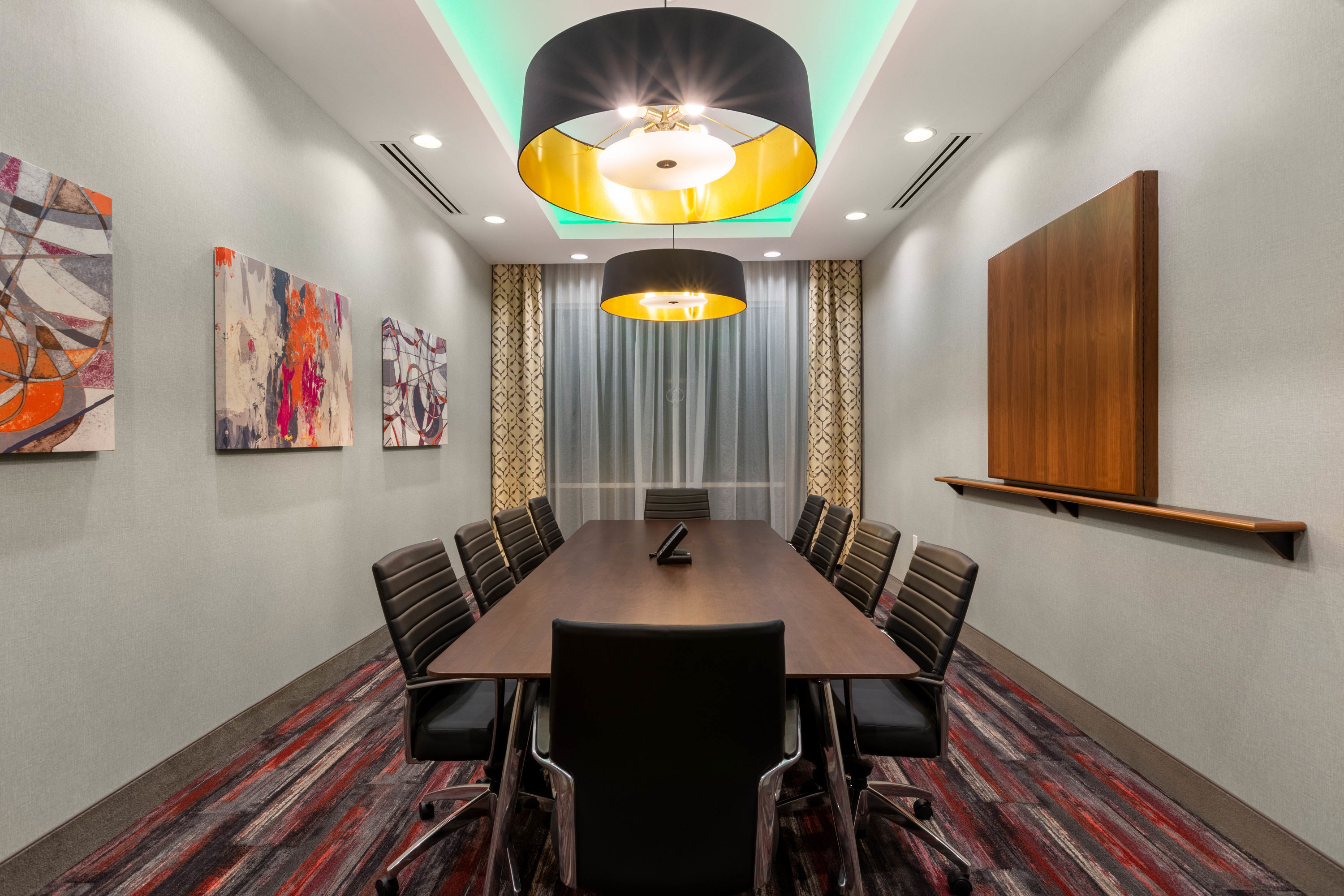 Meeting room at La Quinta by Wyndham Altoona Des Moines in Altoona, Iowa