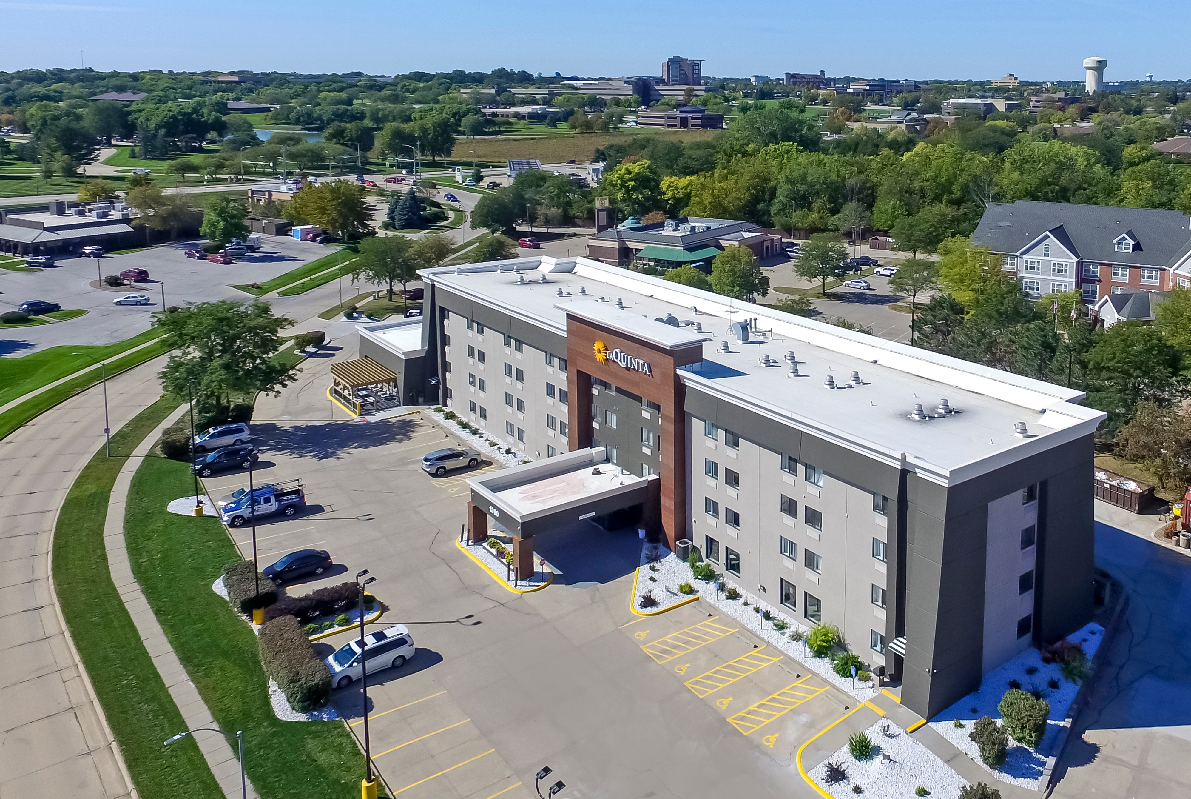 Exterior of La Quinta Inn & Suites by Wyndham Des Moines West Clive hotel in Clive, Iowa
