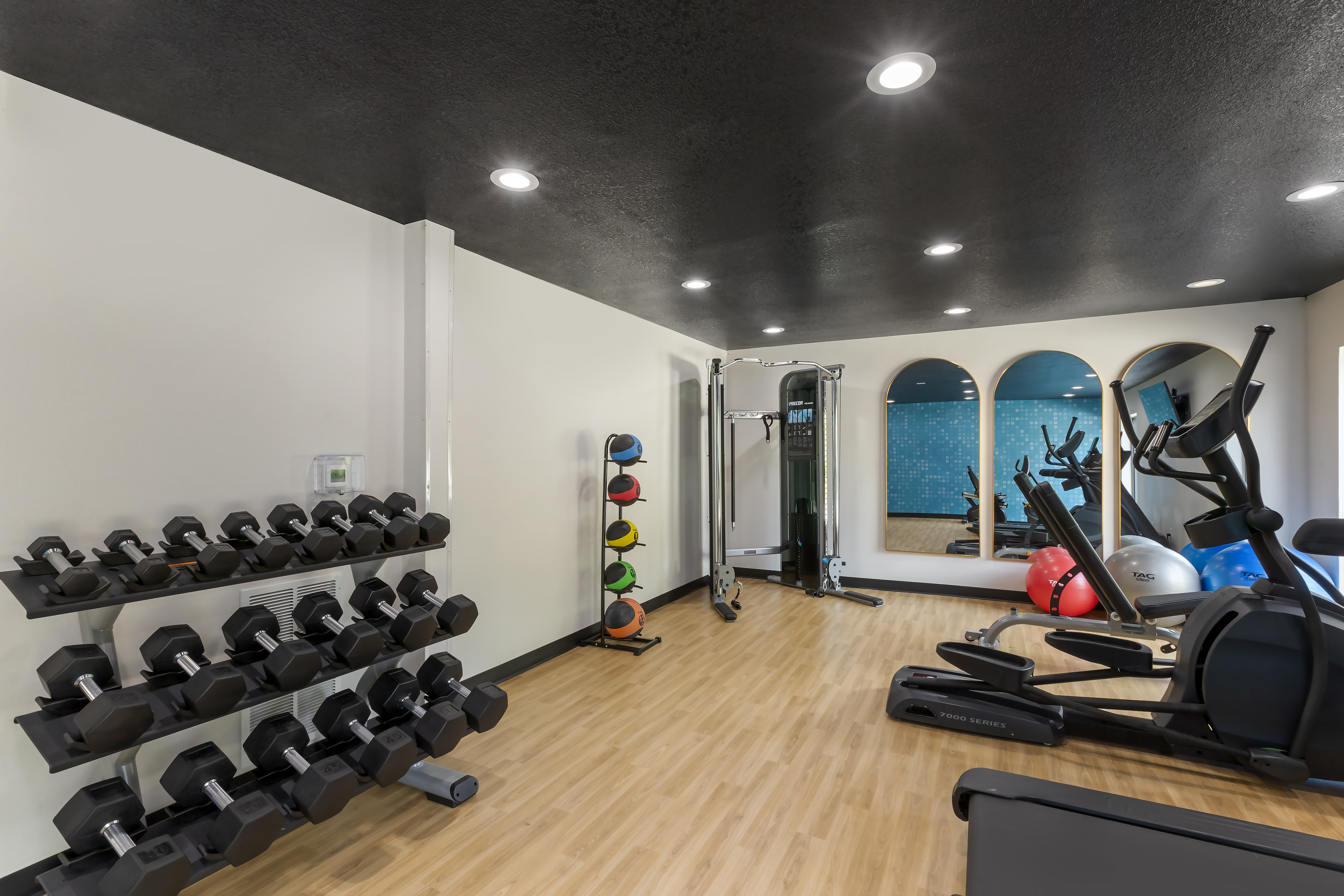 Fitness room at La Quinta Inn & Suites by Wyndham Des Moines West Clive in Clive, Iowa