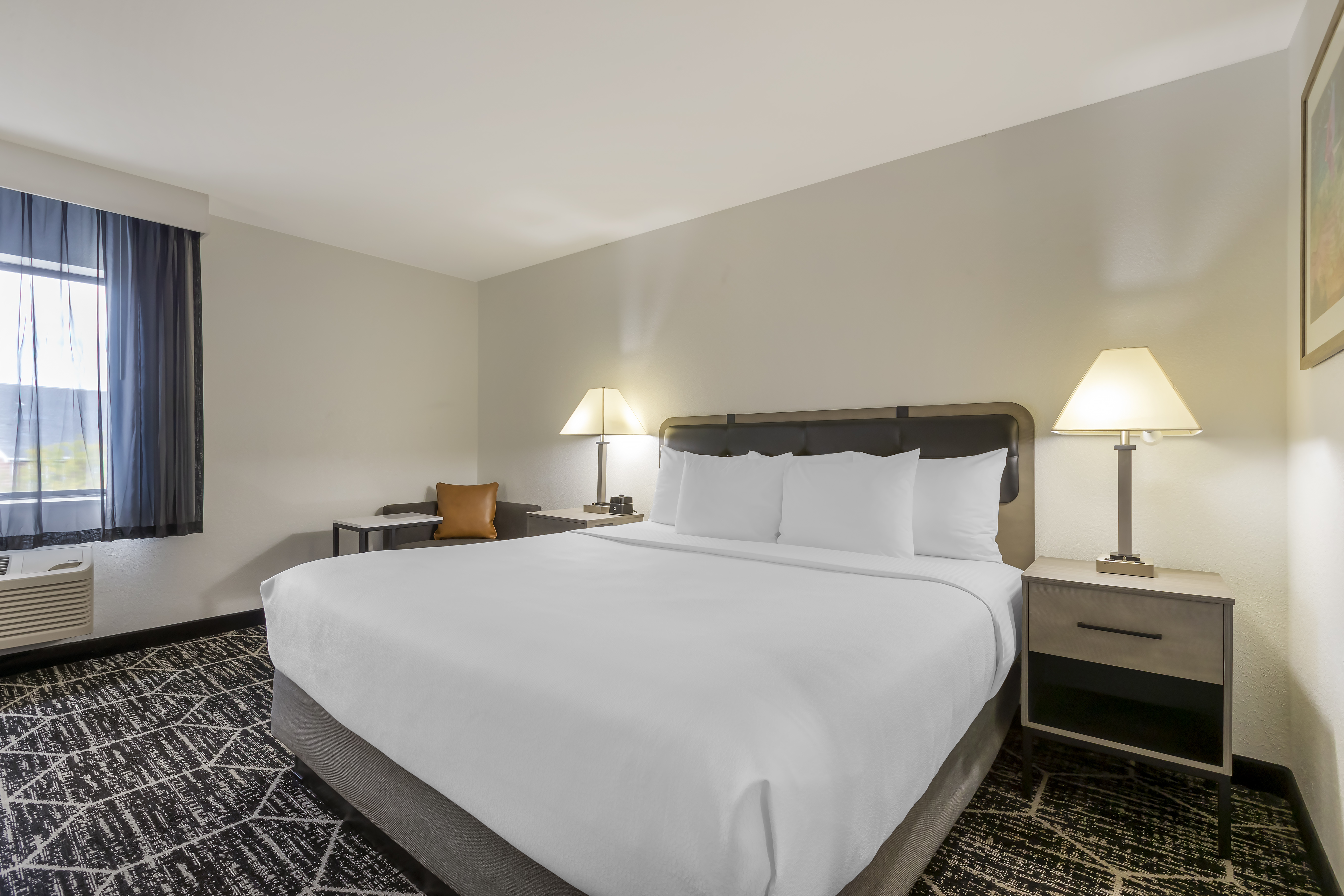 Guest room at the La Quinta Inn & Suites by Wyndham Des Moines West Clive in Clive, Iowa