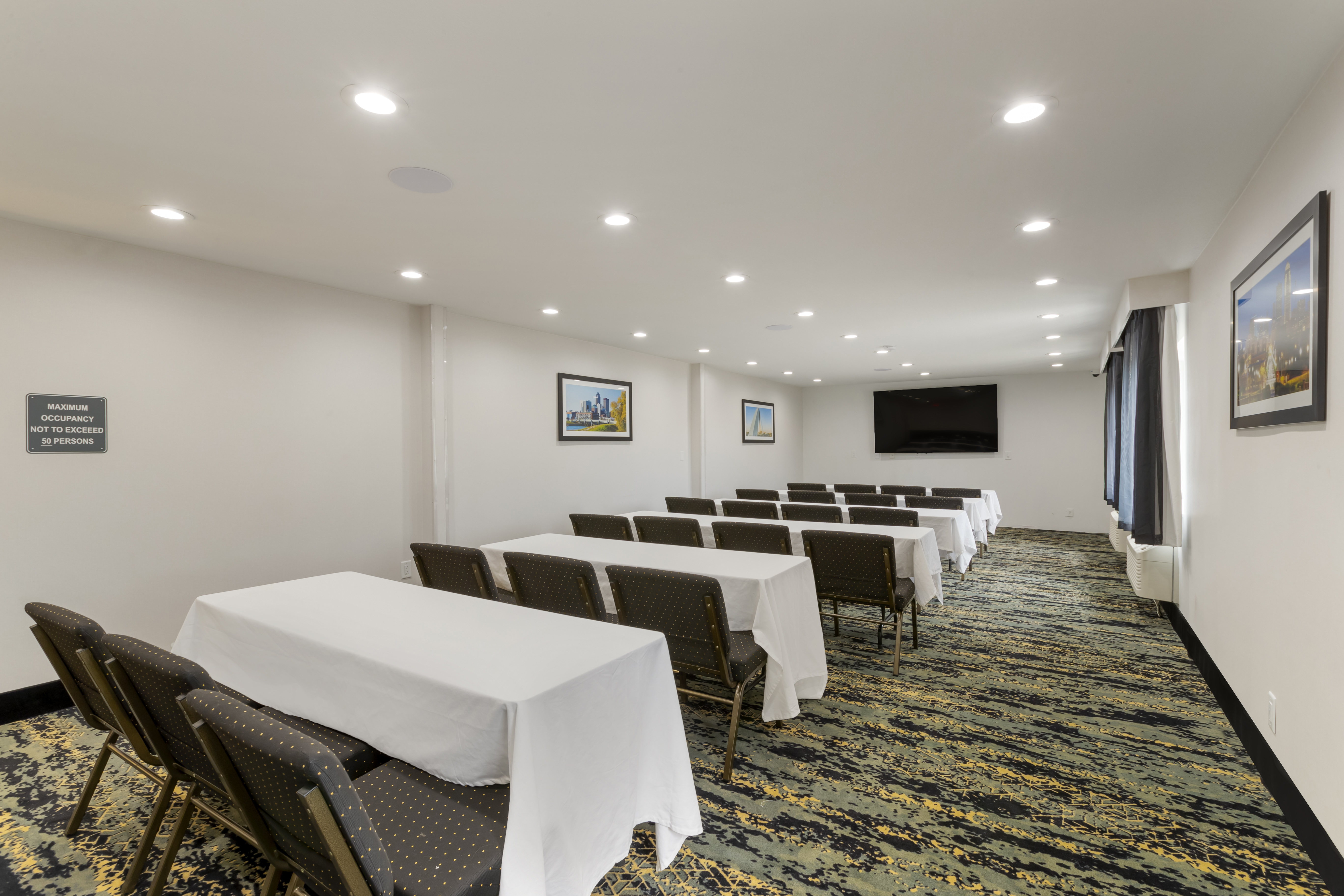 Meeting room at La Quinta Inn & Suites by Wyndham Des Moines West Clive in Clive, Iowa