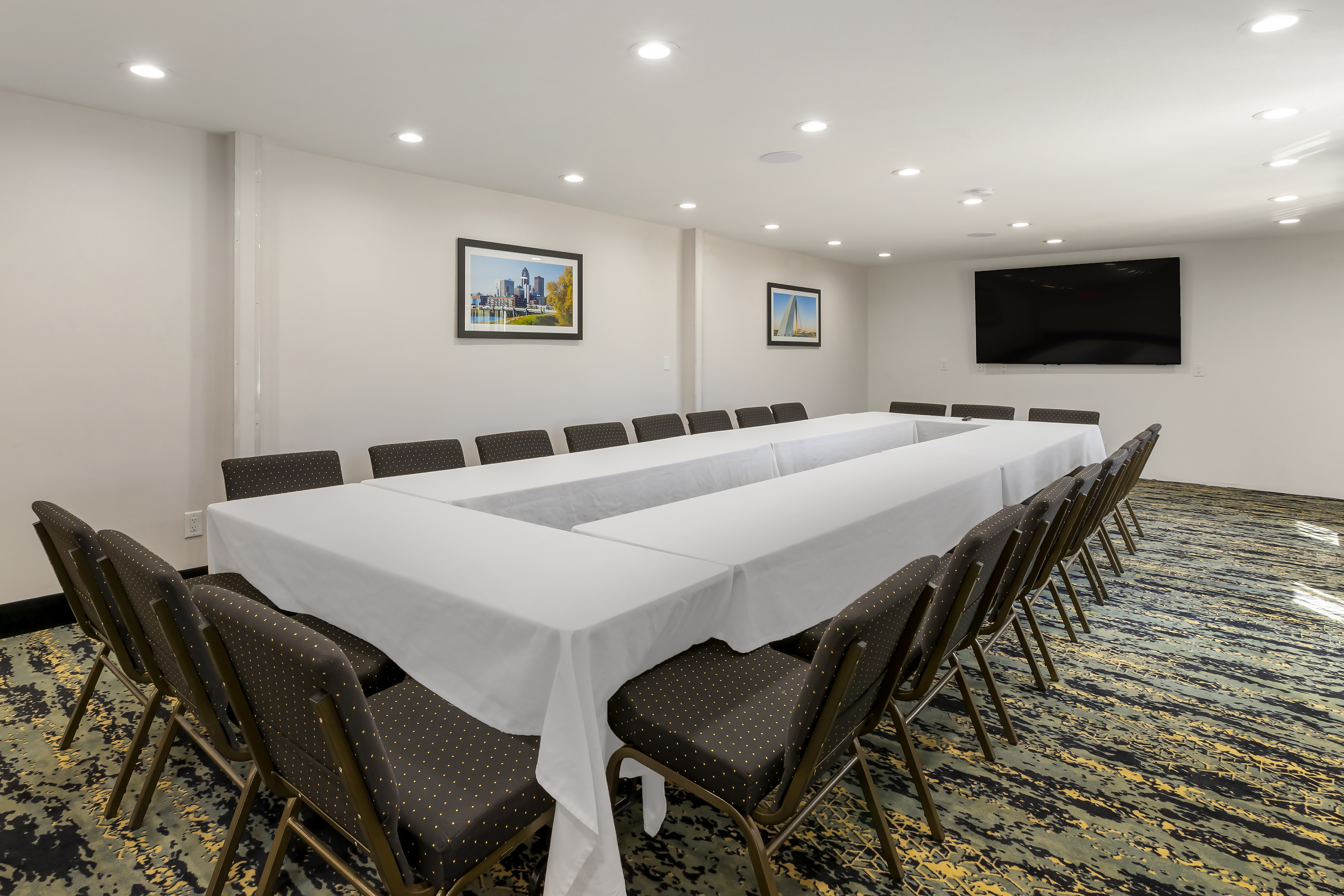 Meeting room at La Quinta Inn & Suites by Wyndham Des Moines West Clive in Clive, Iowa