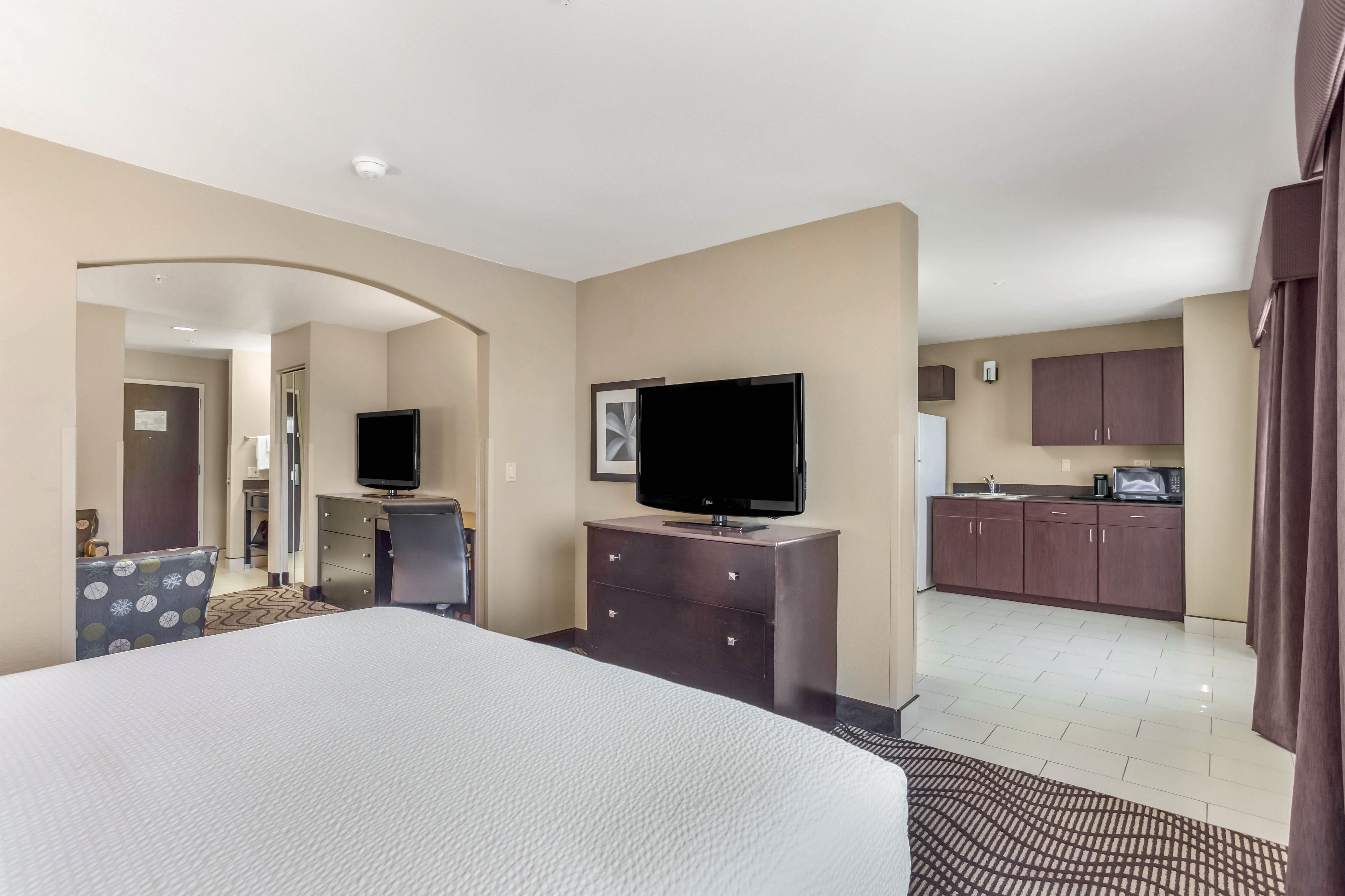 La Quinta Inn & Suites by Wyndham Meridian / Boise West suite in Meridian, Idaho