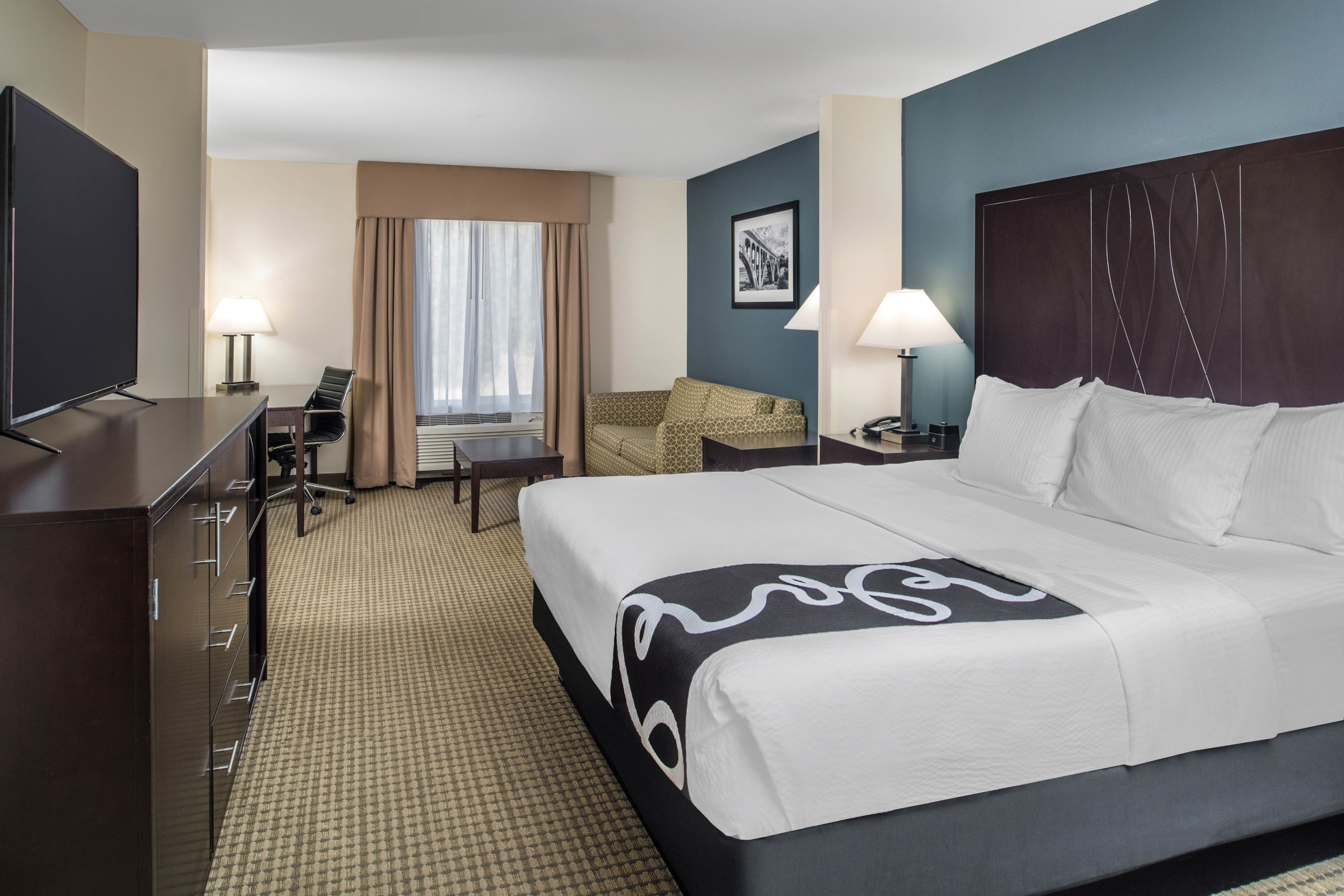 La Quinta Inn & Suites by Wyndham Moscow Pullman Moscow, ID Hotels