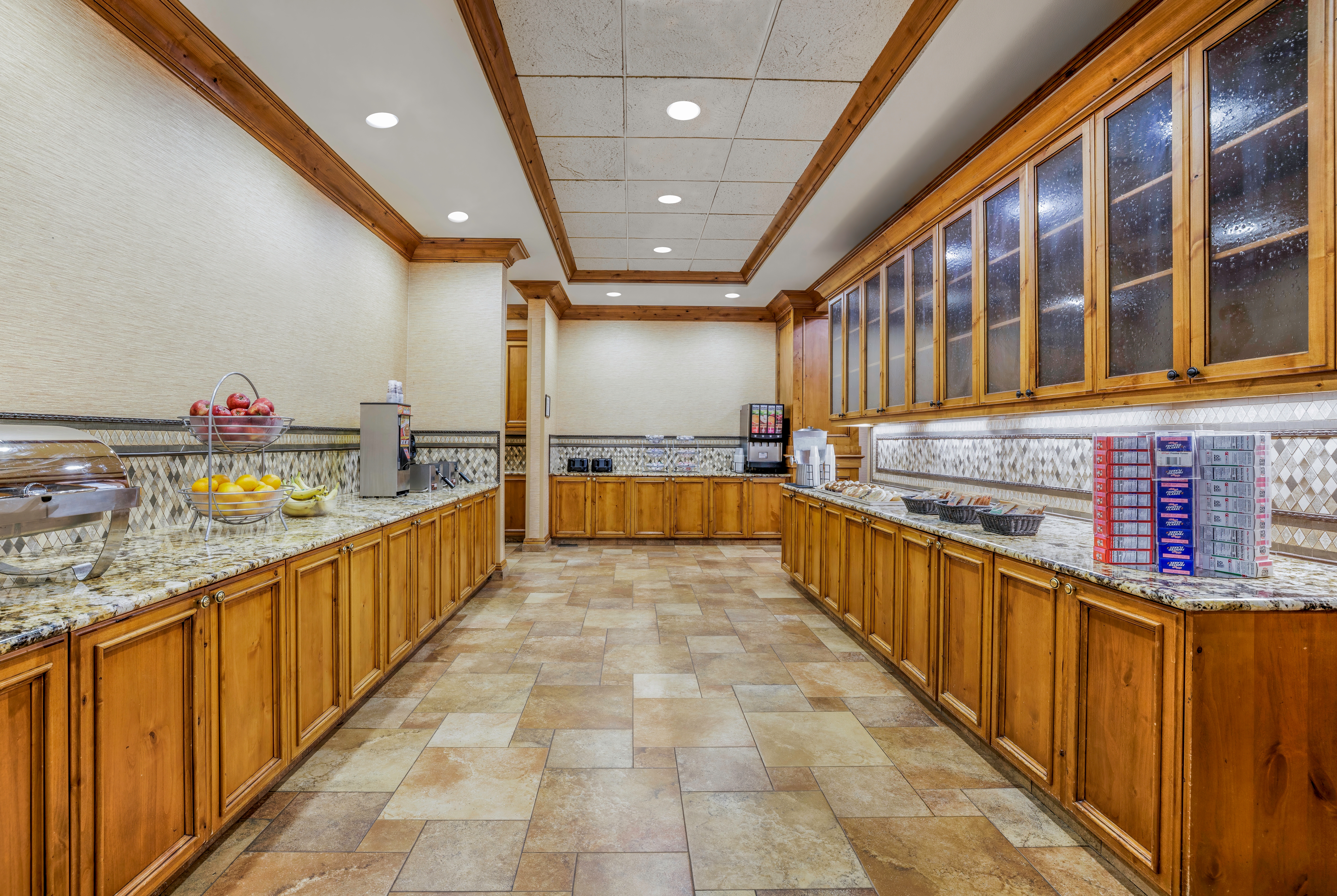 La Quinta Inn & Suites by Wyndham Twin Falls restaurant breakfast area close up in Twin Falls, Idaho