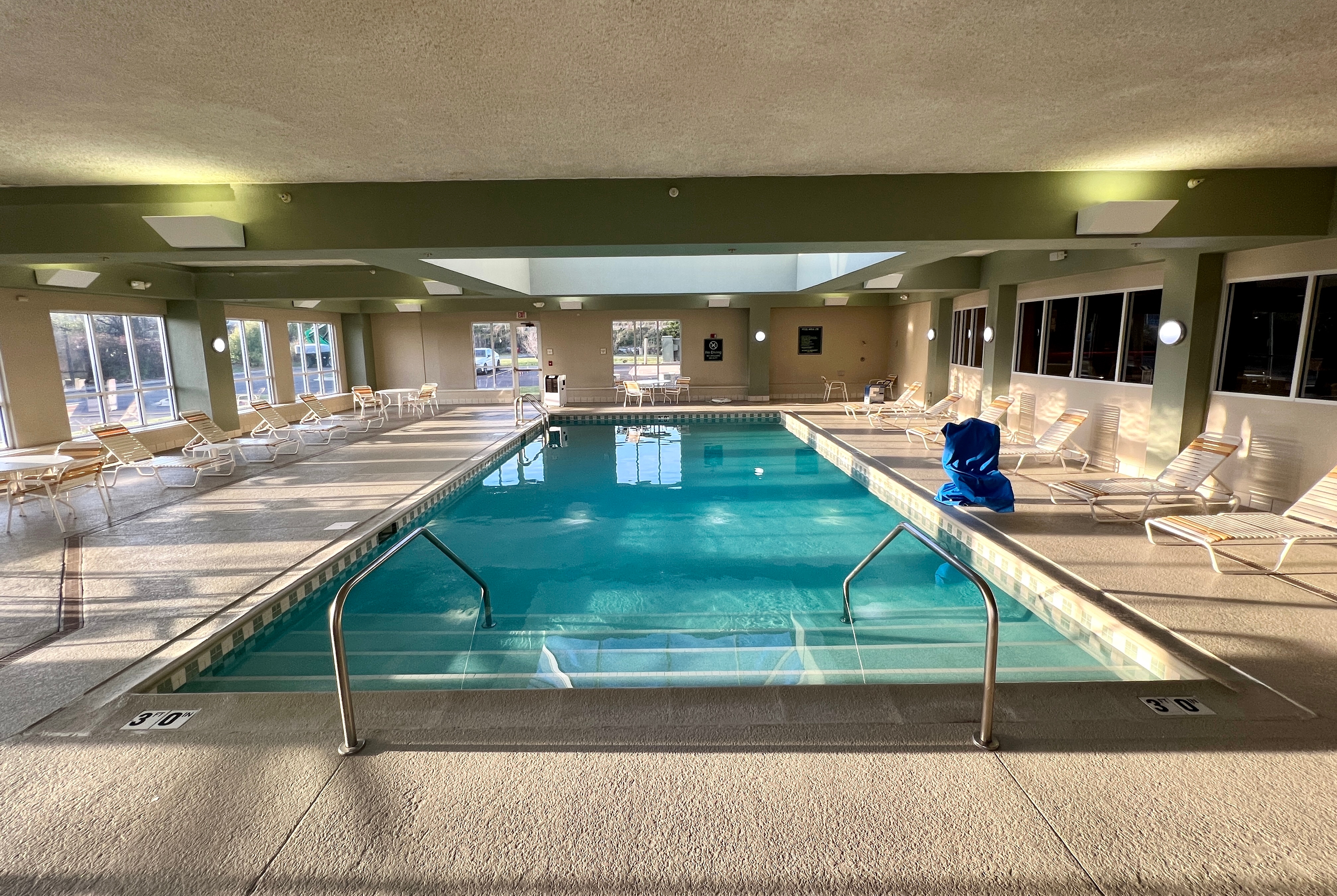 Pool at the La Quinta Inn & Suites by Wyndham Bannockburn-Deerfield in Bannockburn, Illinois