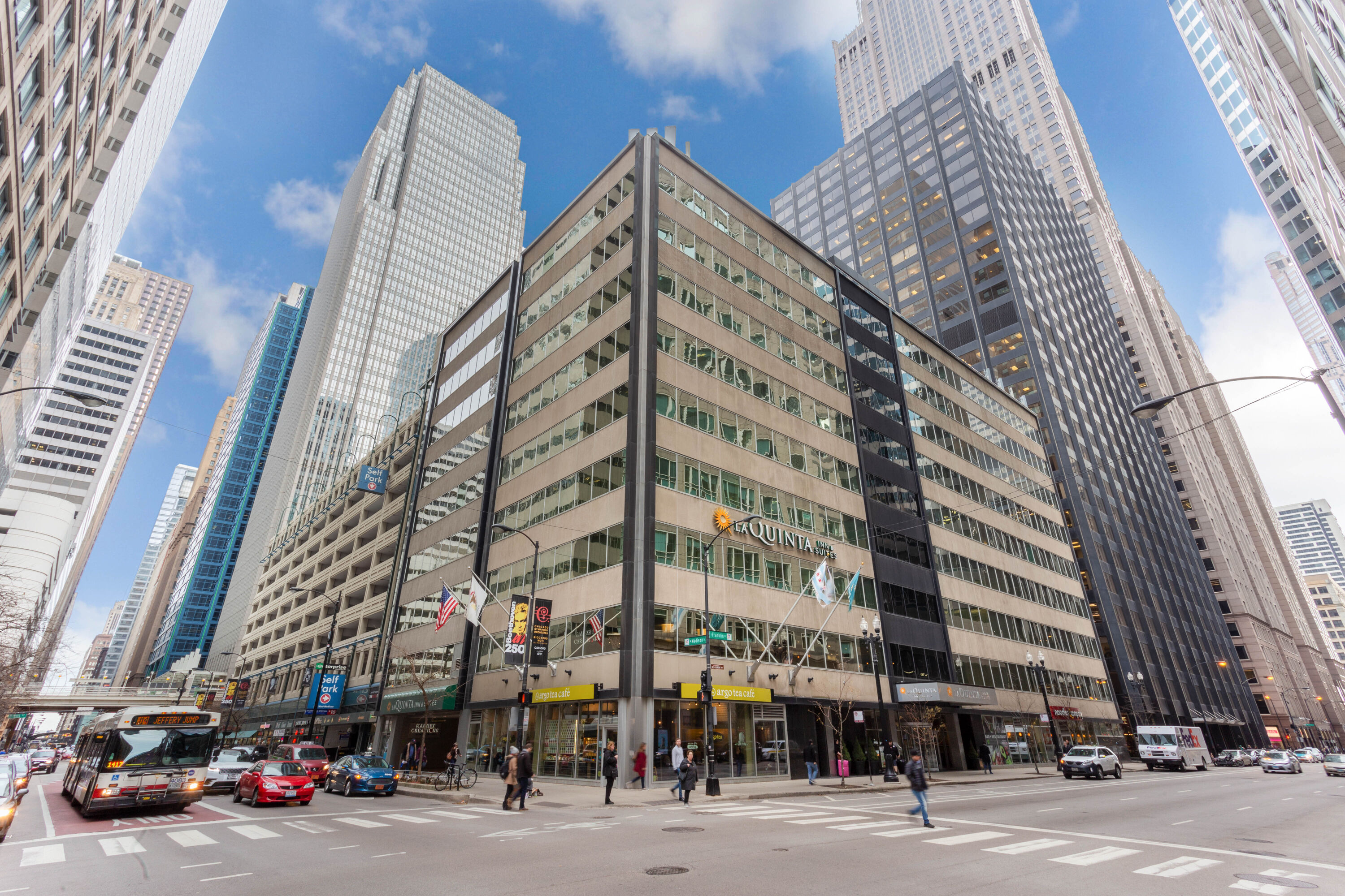 La Quinta Inn Suites by Wyndham Chicago Downtown Chicago IL Hotels