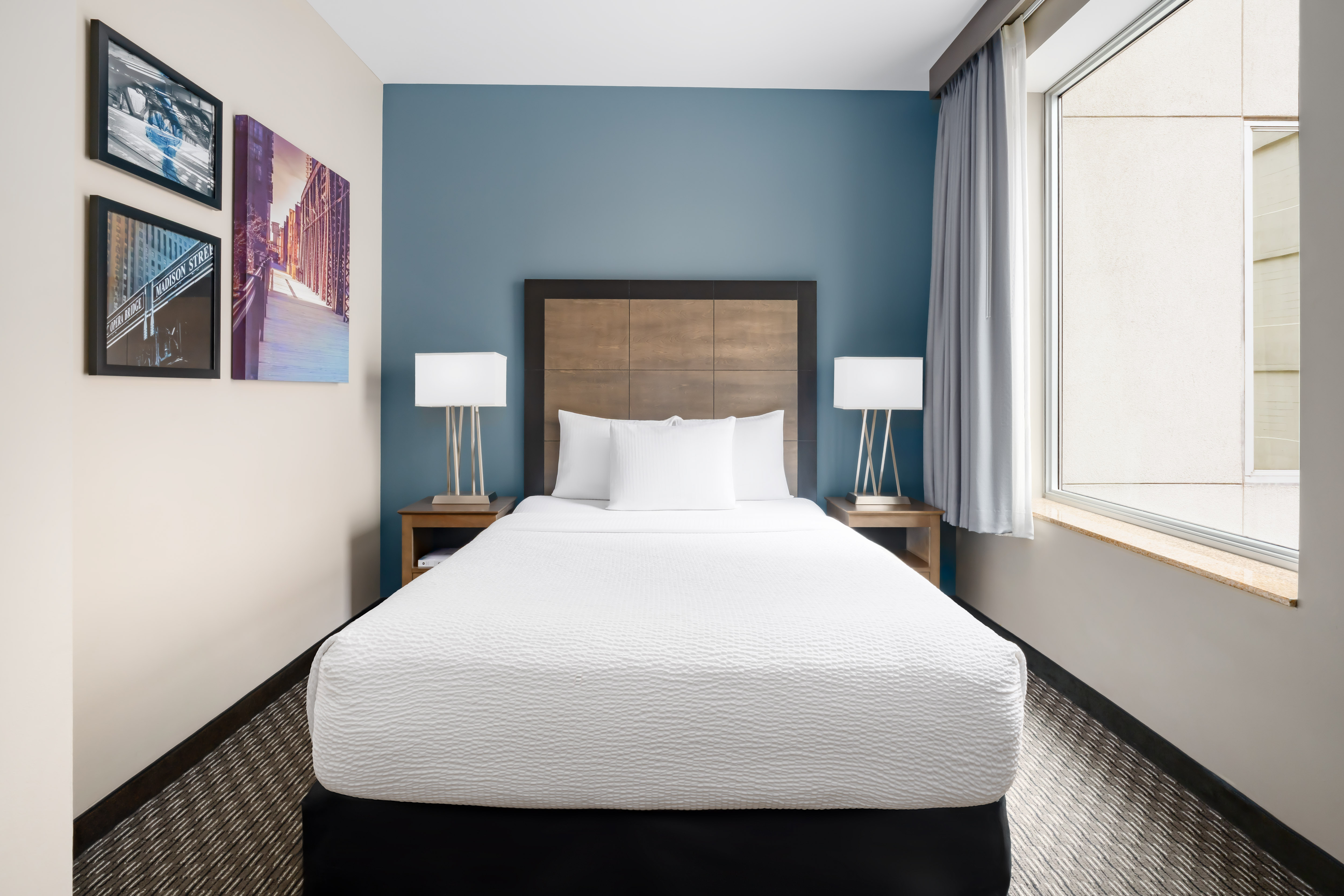 Guest room at the La Quinta Inn & Suites by Wyndham Chicago Downtown in Chicago, Illinois