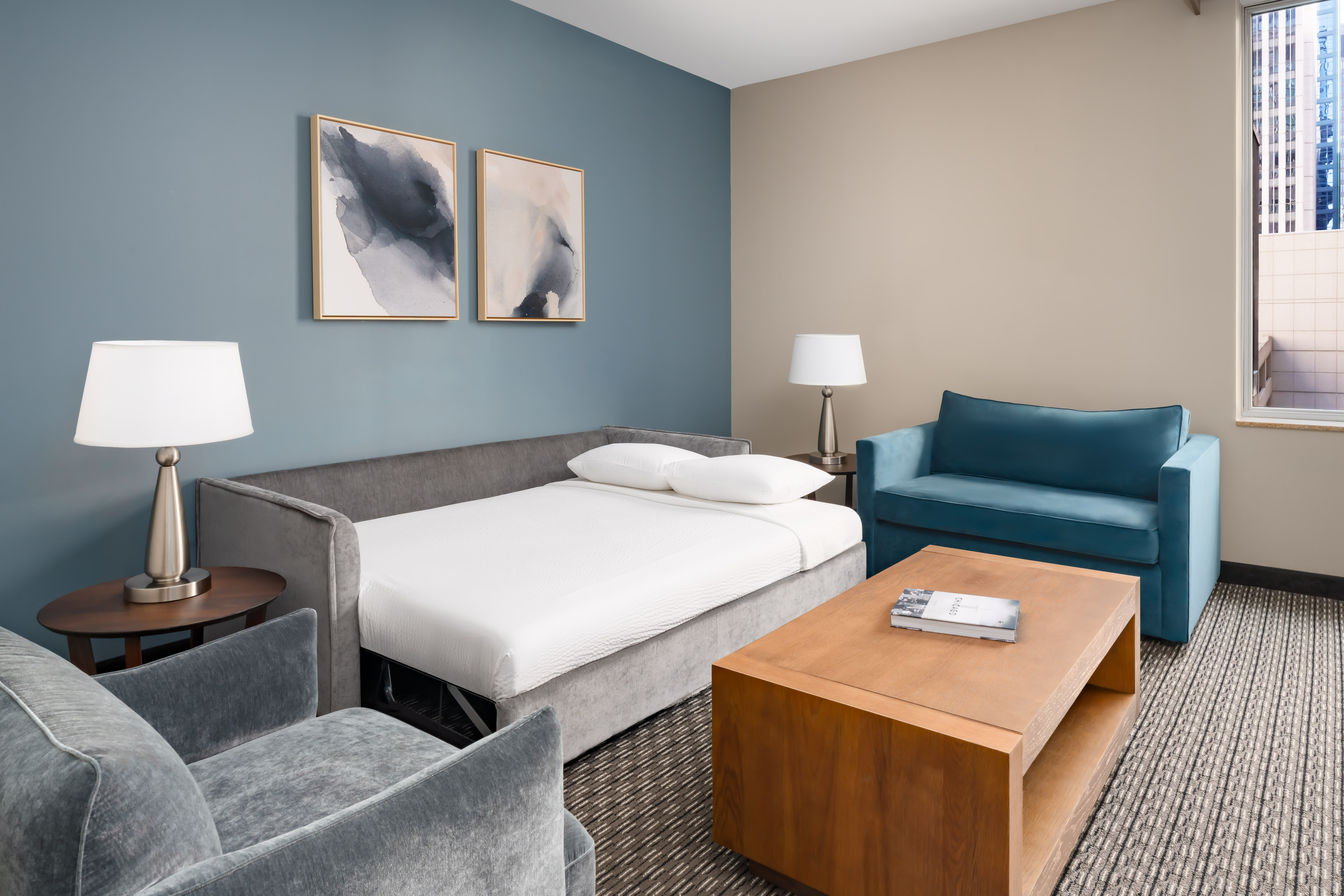 Guest room at the La Quinta Inn & Suites by Wyndham Chicago Downtown in Chicago, Illinois