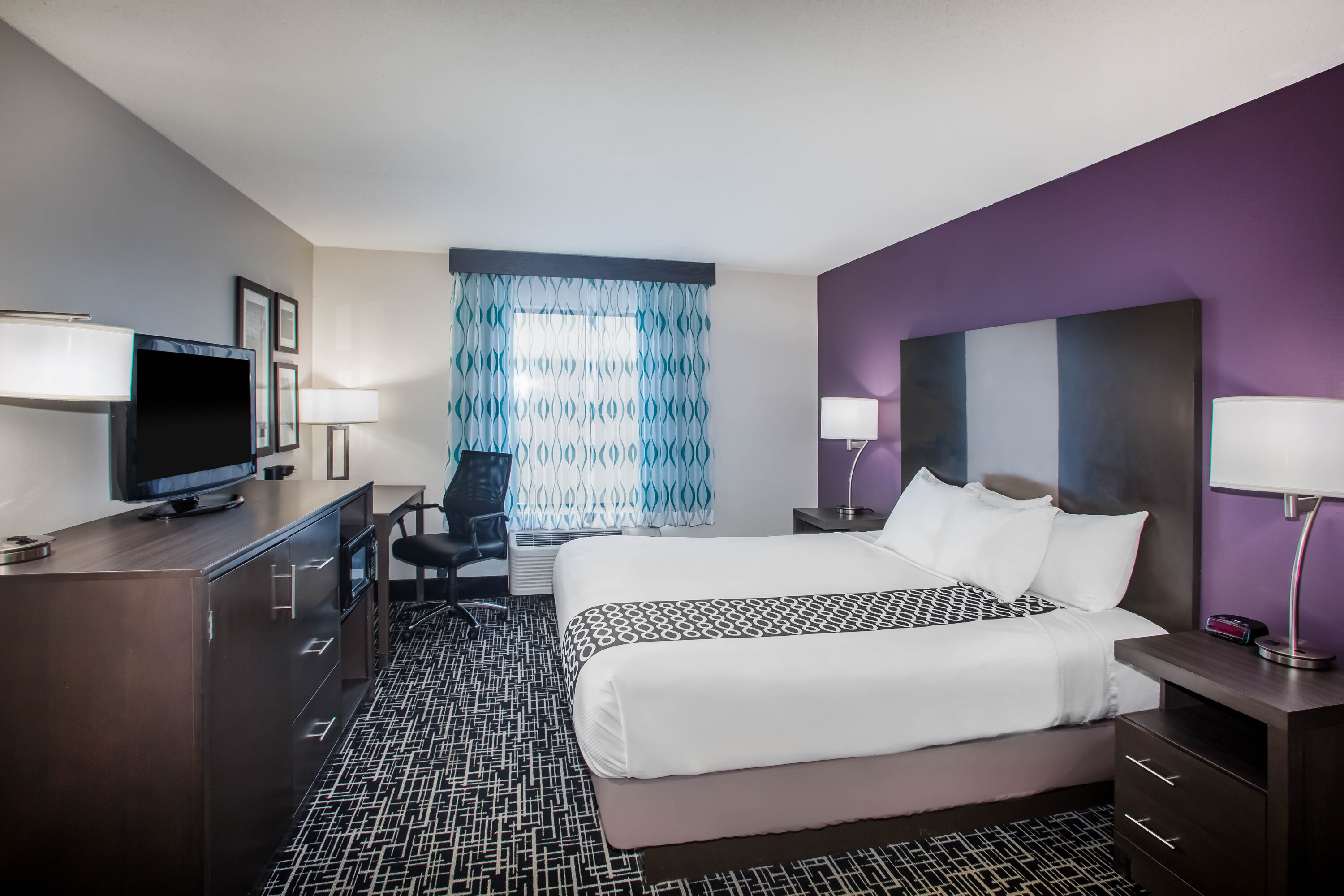 La Quinta Inn & Suites by Wyndham Pontoon Beach Pontoon Beach, IL Hotels