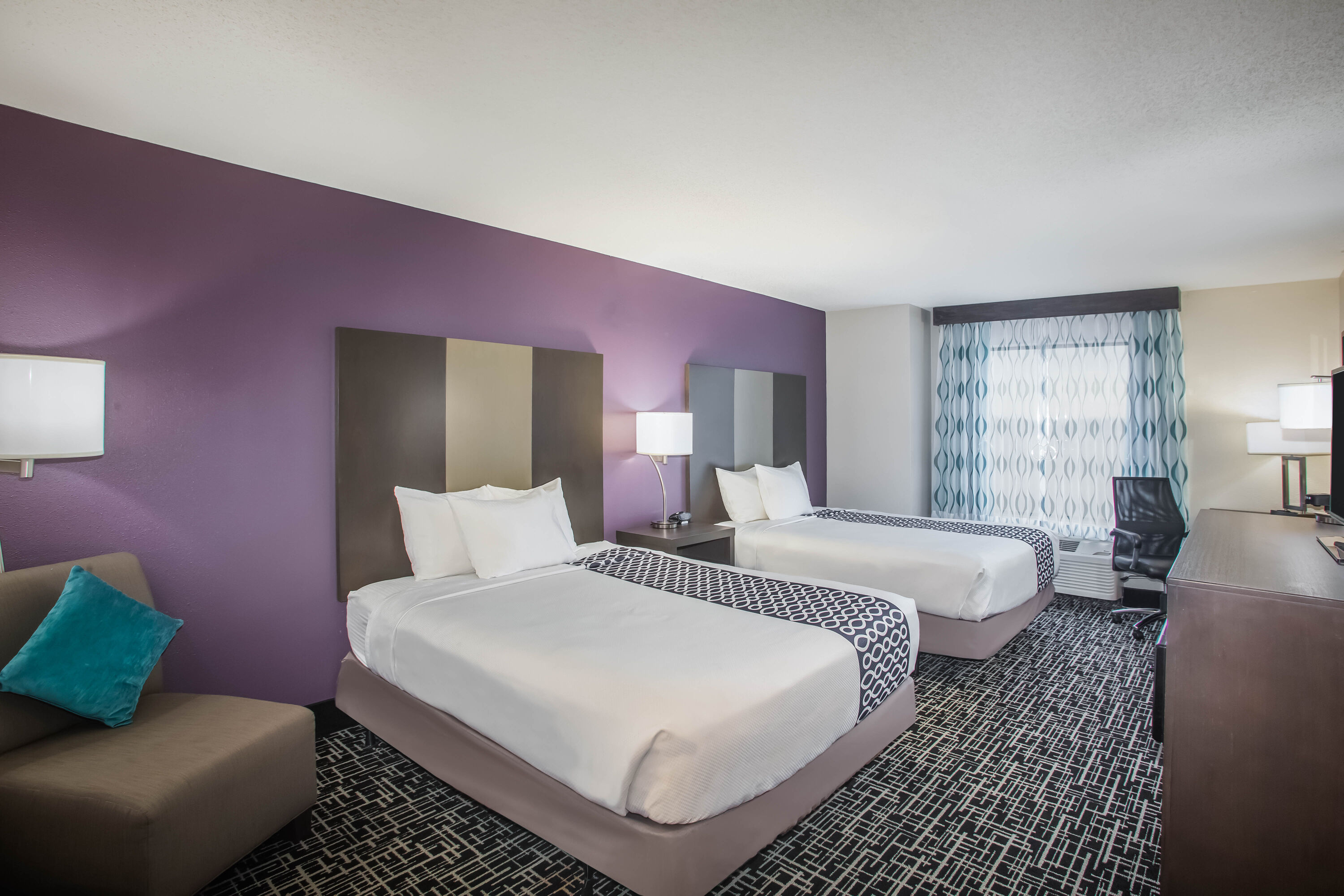 La Quinta Inn & Suites by Wyndham Pontoon Beach Pontoon Beach, IL Hotels