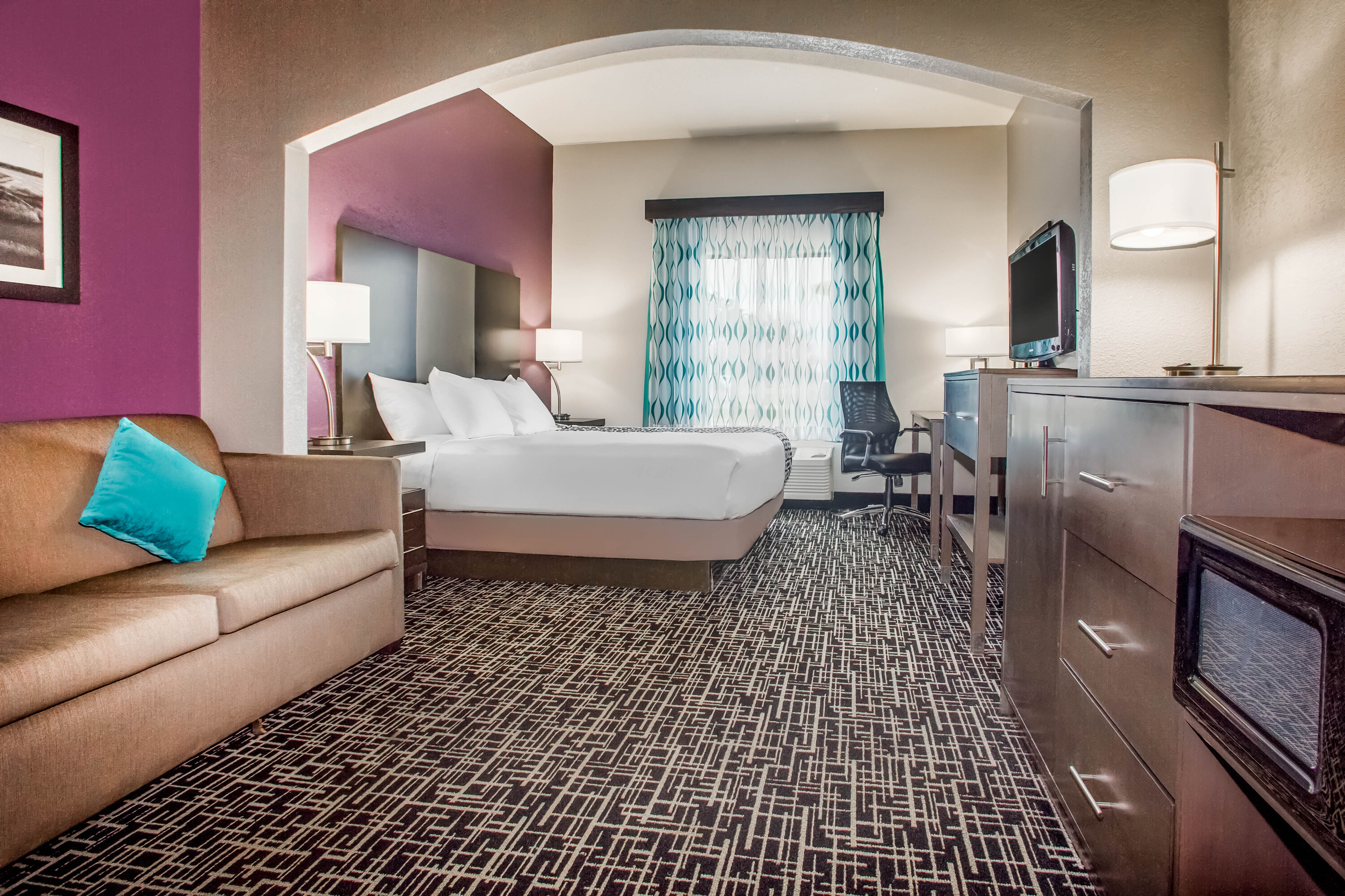 La Quinta Inn & Suites by Wyndham Pontoon Beach Pontoon Beach, IL Hotels