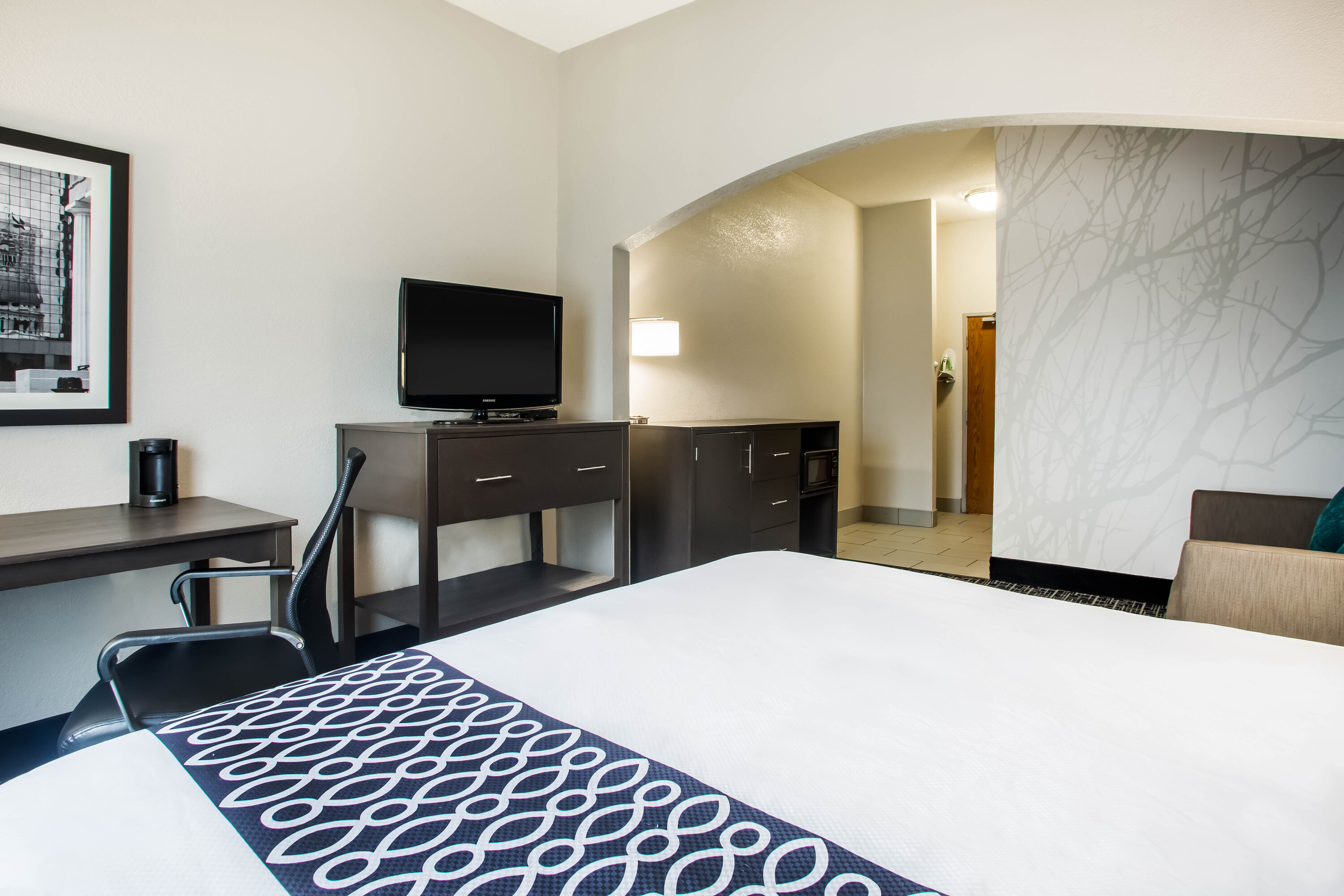 La Quinta Inn & Suites by Wyndham Pontoon Beach Pontoon Beach, IL Hotels