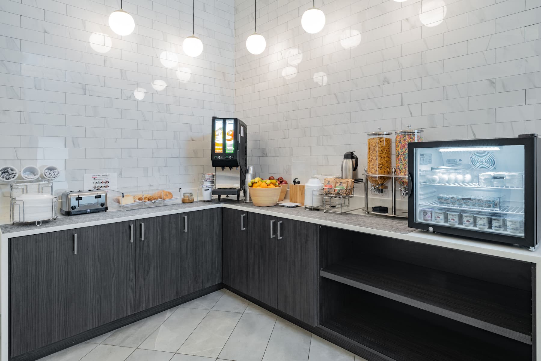 Free breakfast at La Quinta by Wyndham Chicago O'Hare Airport in Rosemont, Illinois