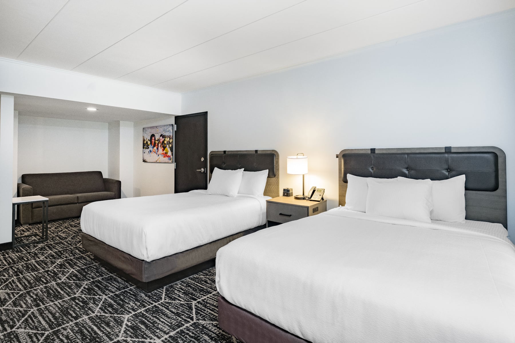 Guest room at the La Quinta by Wyndham Chicago O'Hare Airport in Rosemont, Illinois