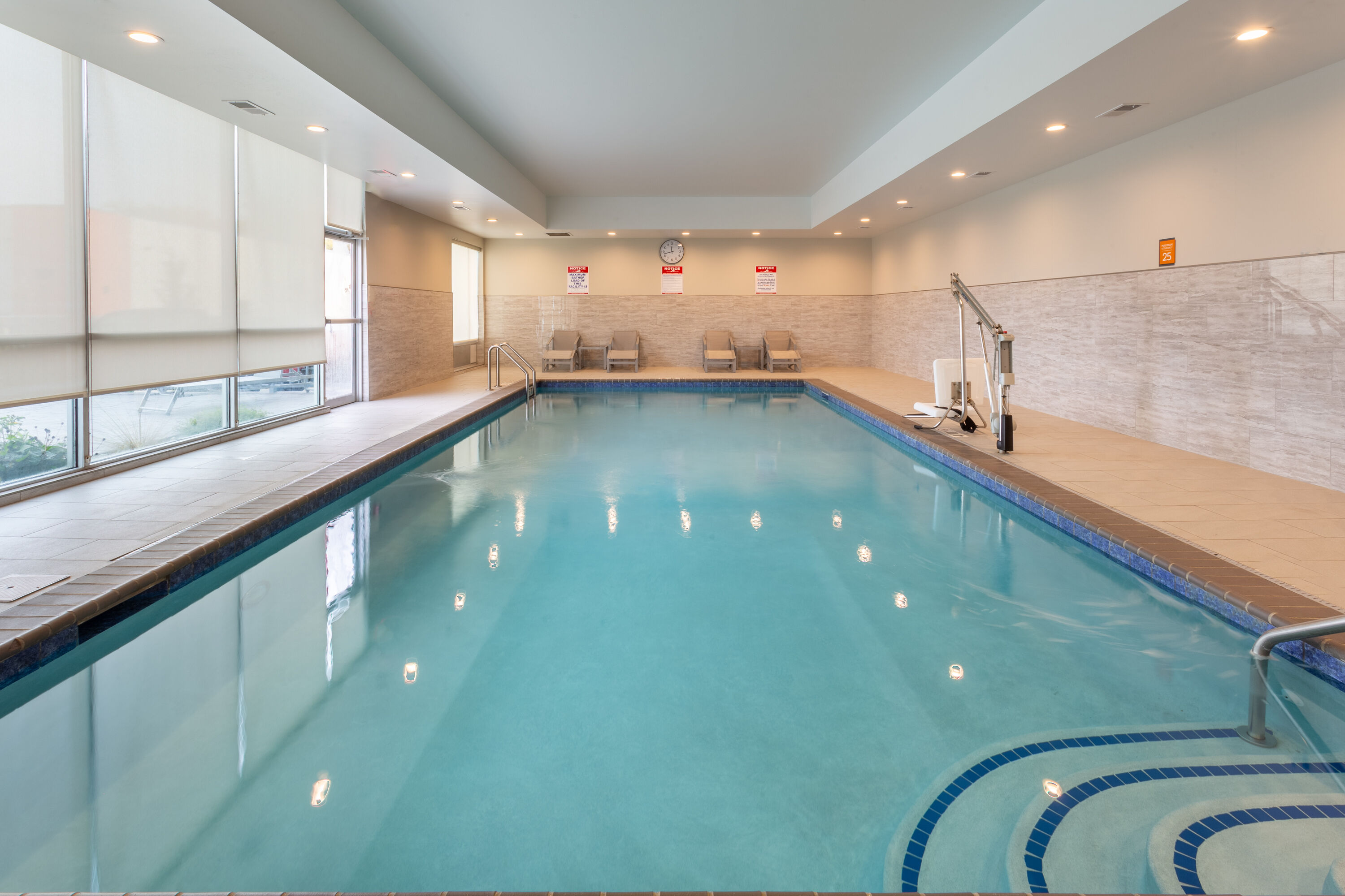 Indoor pool at the La Quinta Inn & Suites by Wyndham Shorewood in Shorewood, Illinois