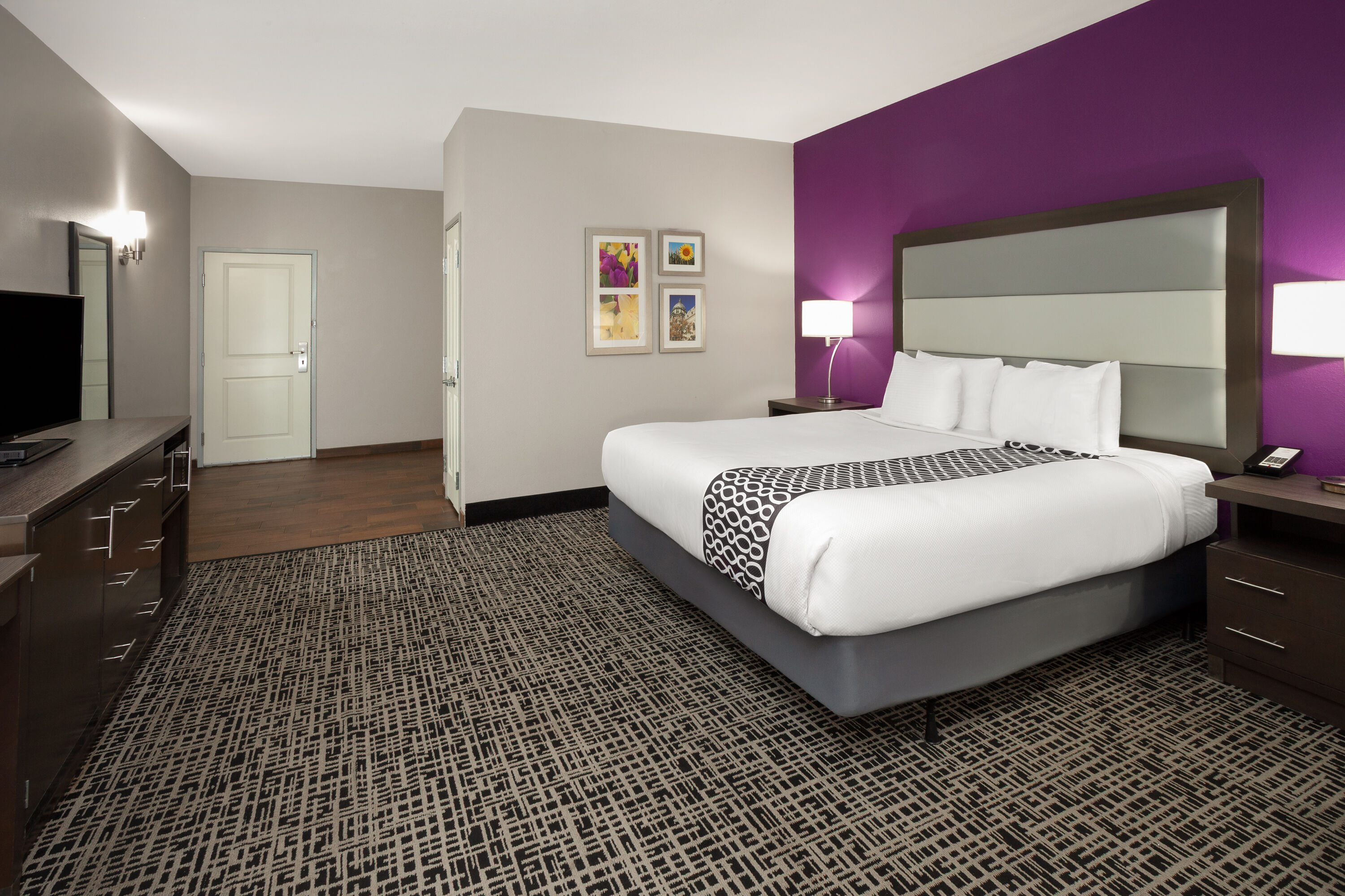 Guest room at the La Quinta Inn & Suites by Wyndham Springfield IL in Springfield, Illinois