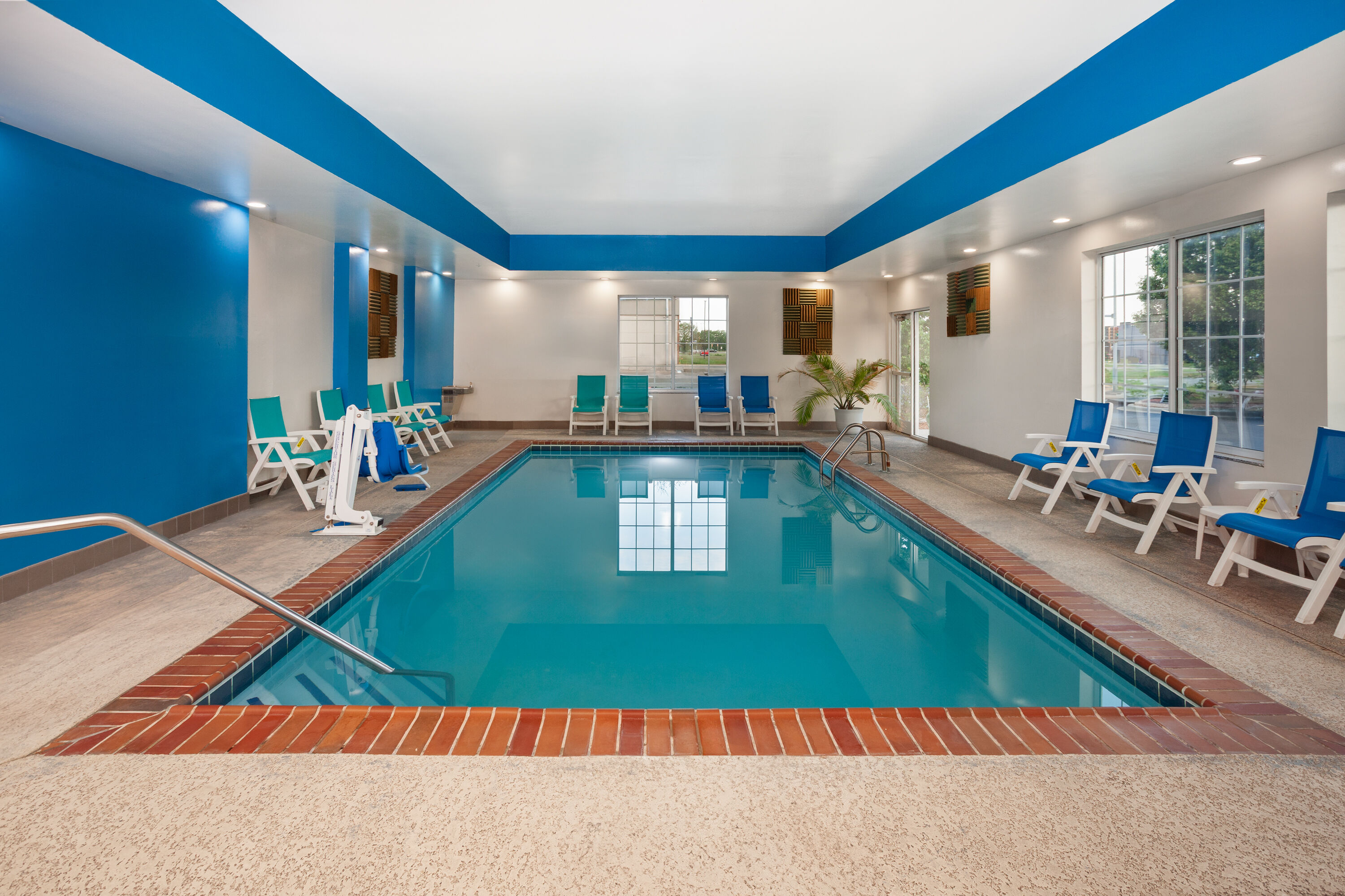 Indoor pool at the La Quinta Inn & Suites by Wyndham Springfield IL in Springfield, Illinois