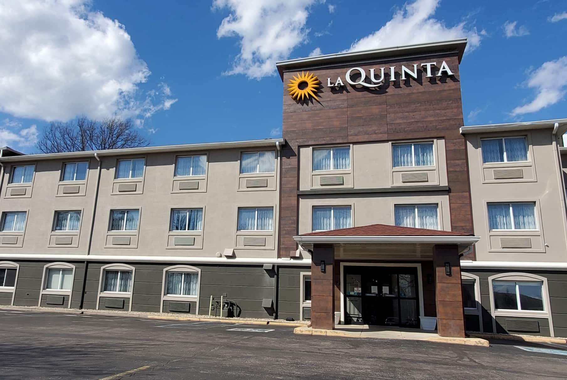 La quinta hotel deals