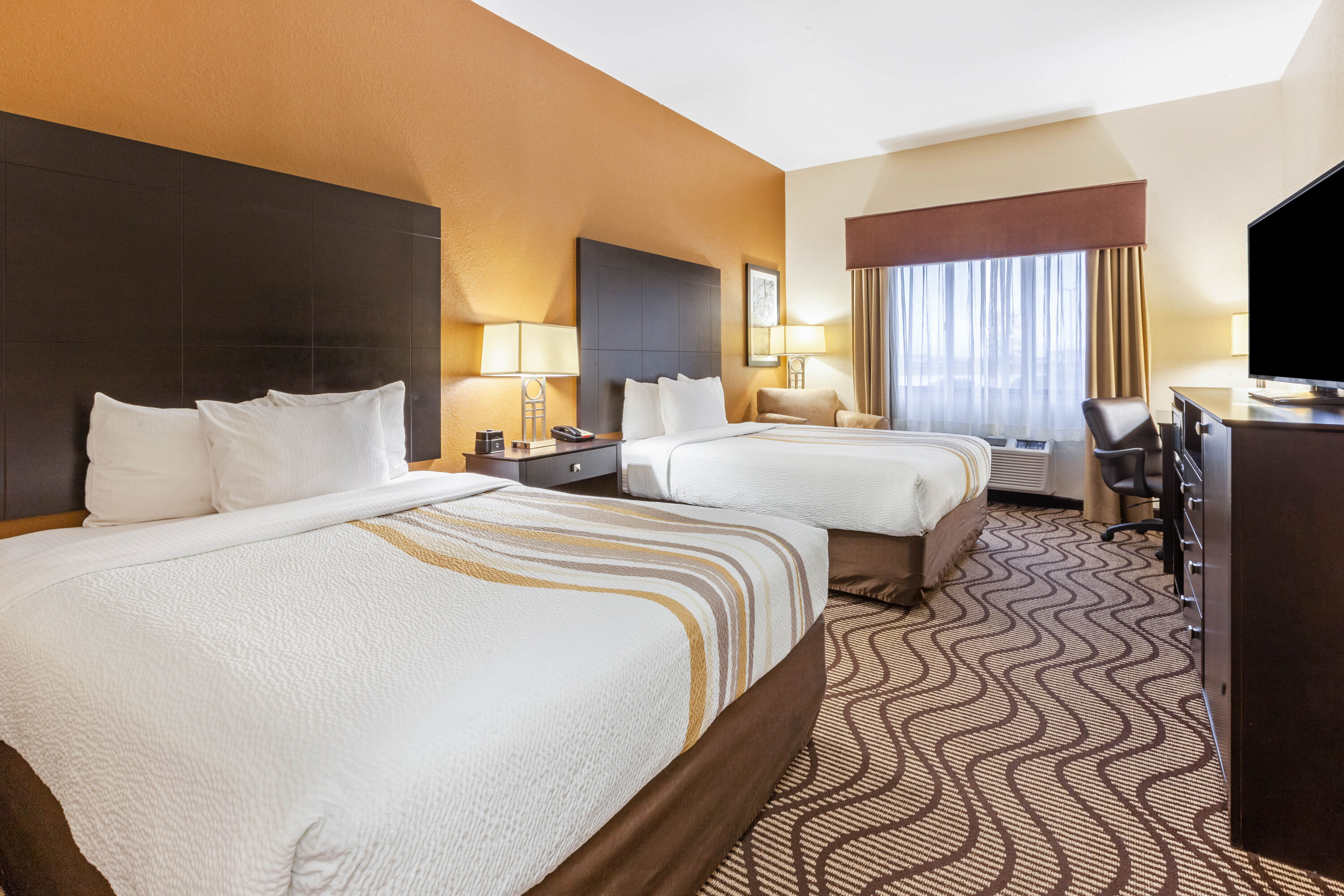 Quinta Inn Suites Wyndham South Bend South Bend  Hotels