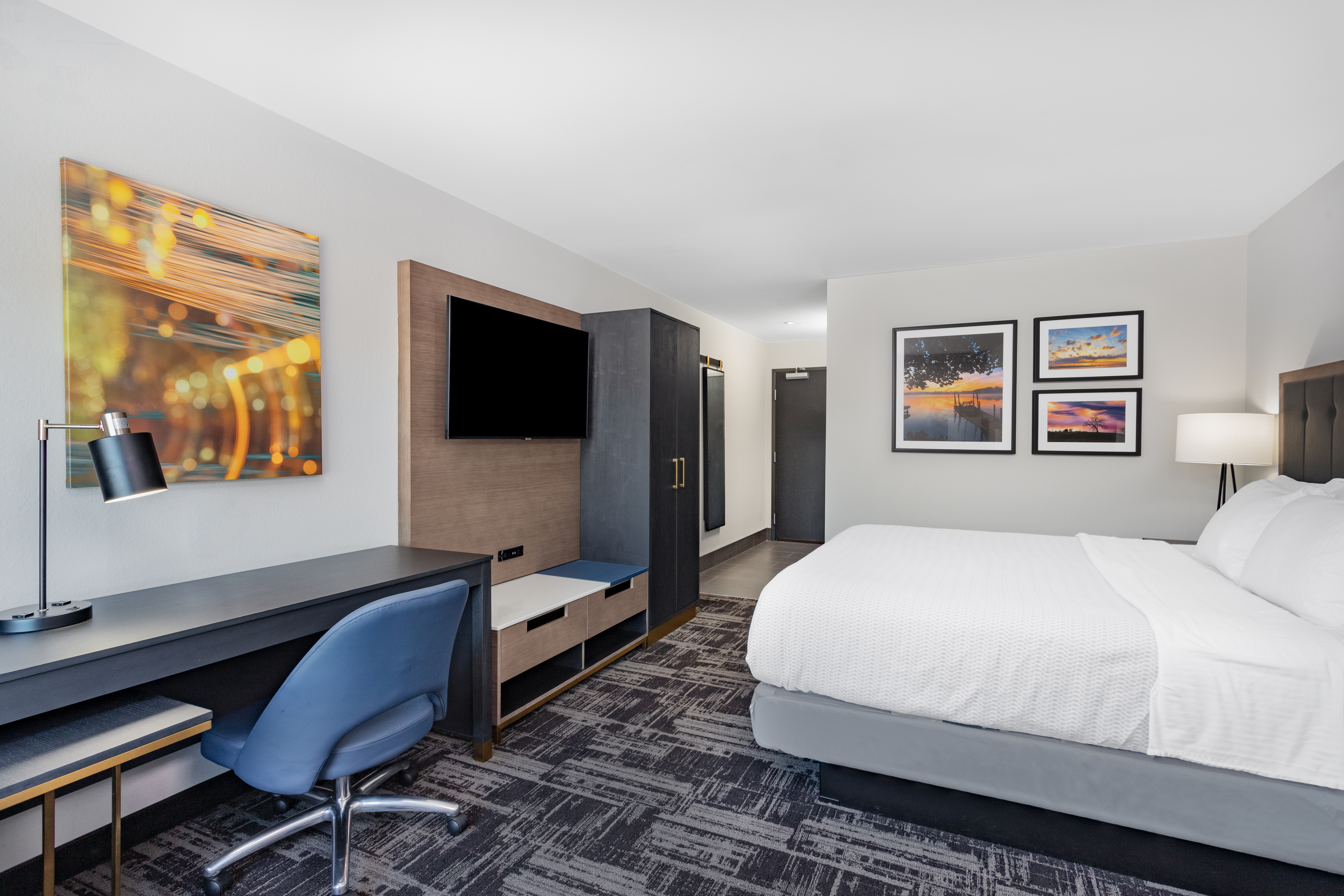 La Quinta Inn Suites by Wyndham South Bend near Notre Dame South