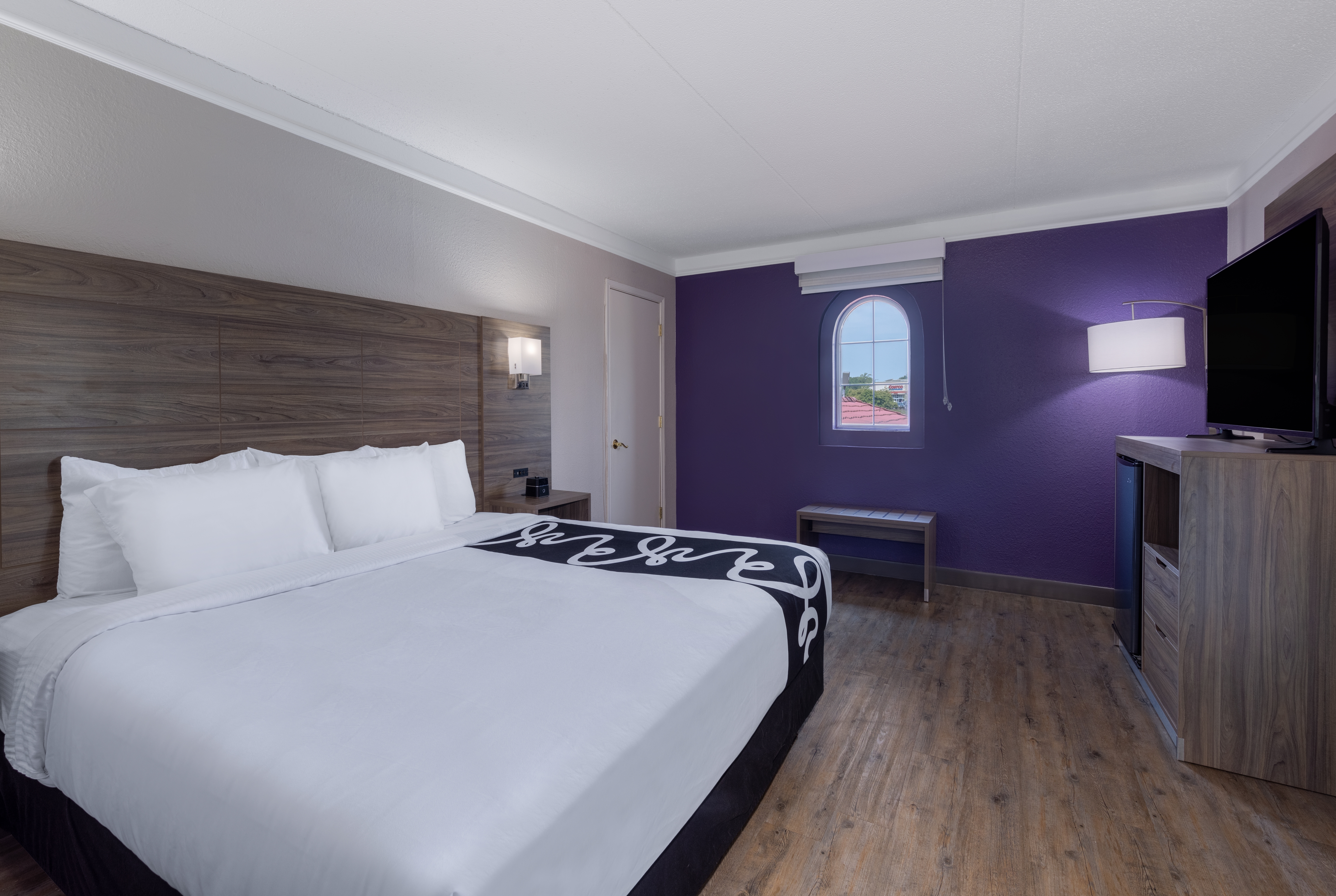 Guest room at the La Quinta Inn by Wyndham Kansas City Lenexa in Lenexa, Kansas