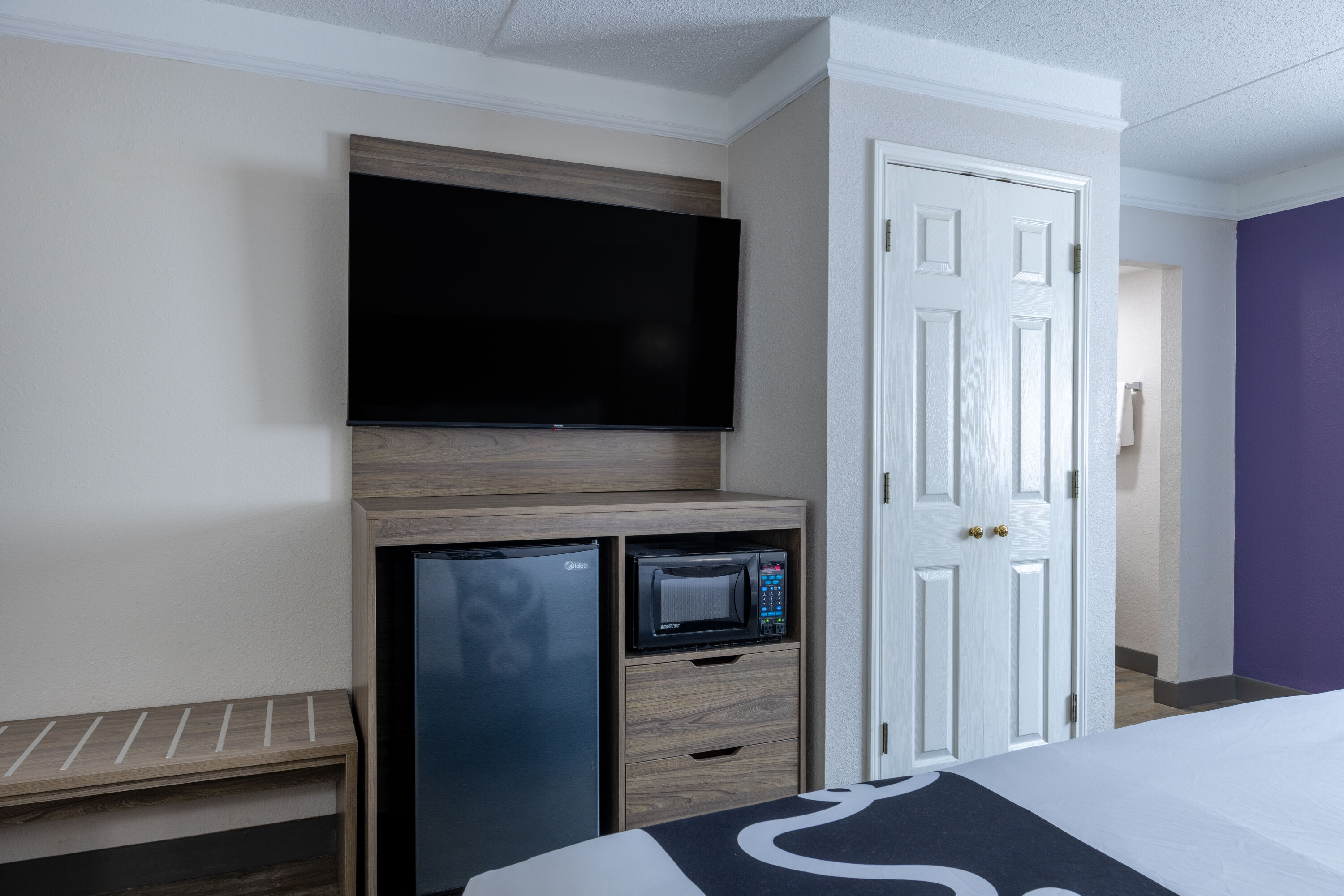 Guest room at the La Quinta Inn by Wyndham Kansas City Lenexa in Lenexa, Kansas