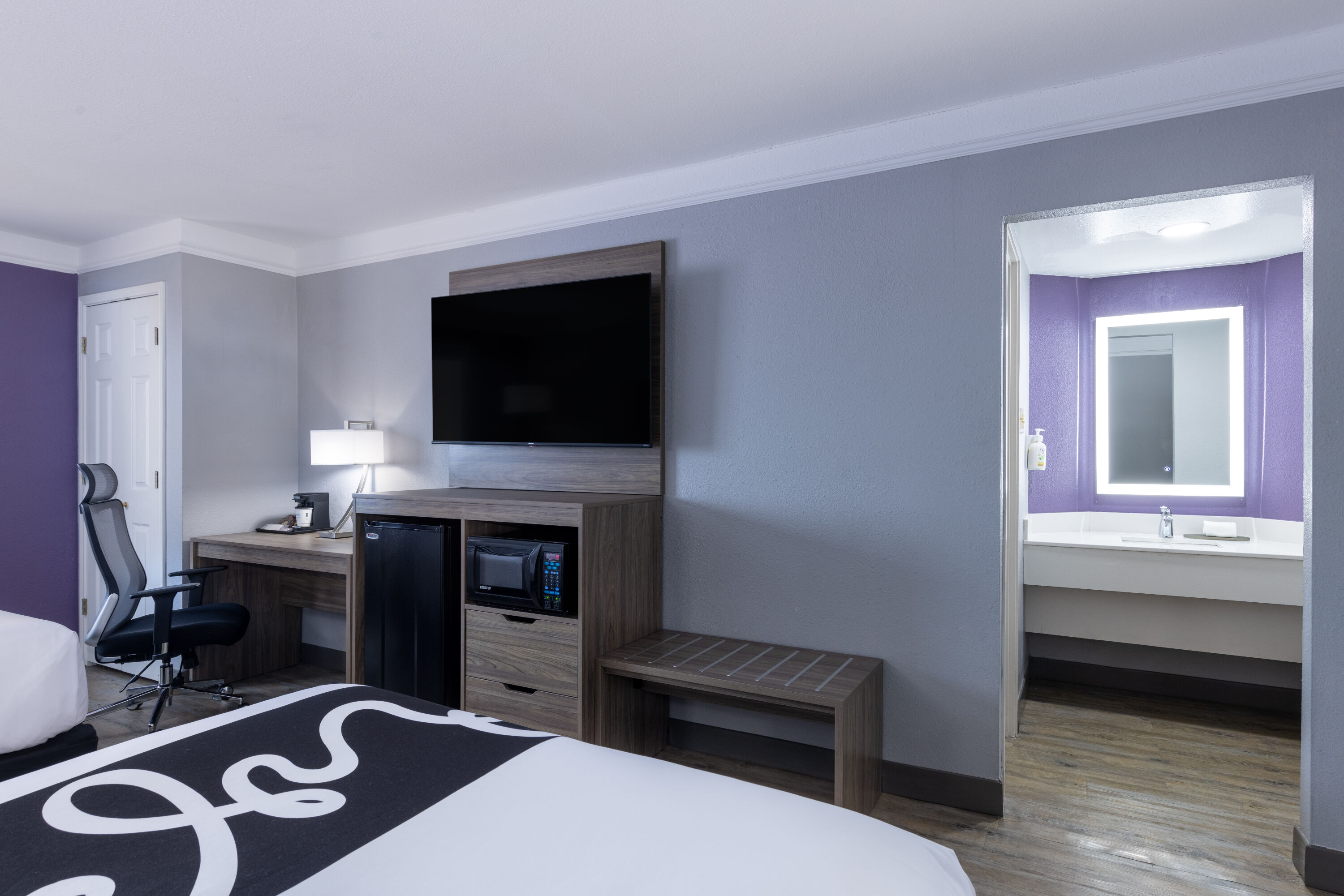 Guest room at the La Quinta Inn by Wyndham Kansas City Lenexa in Lenexa, Kansas