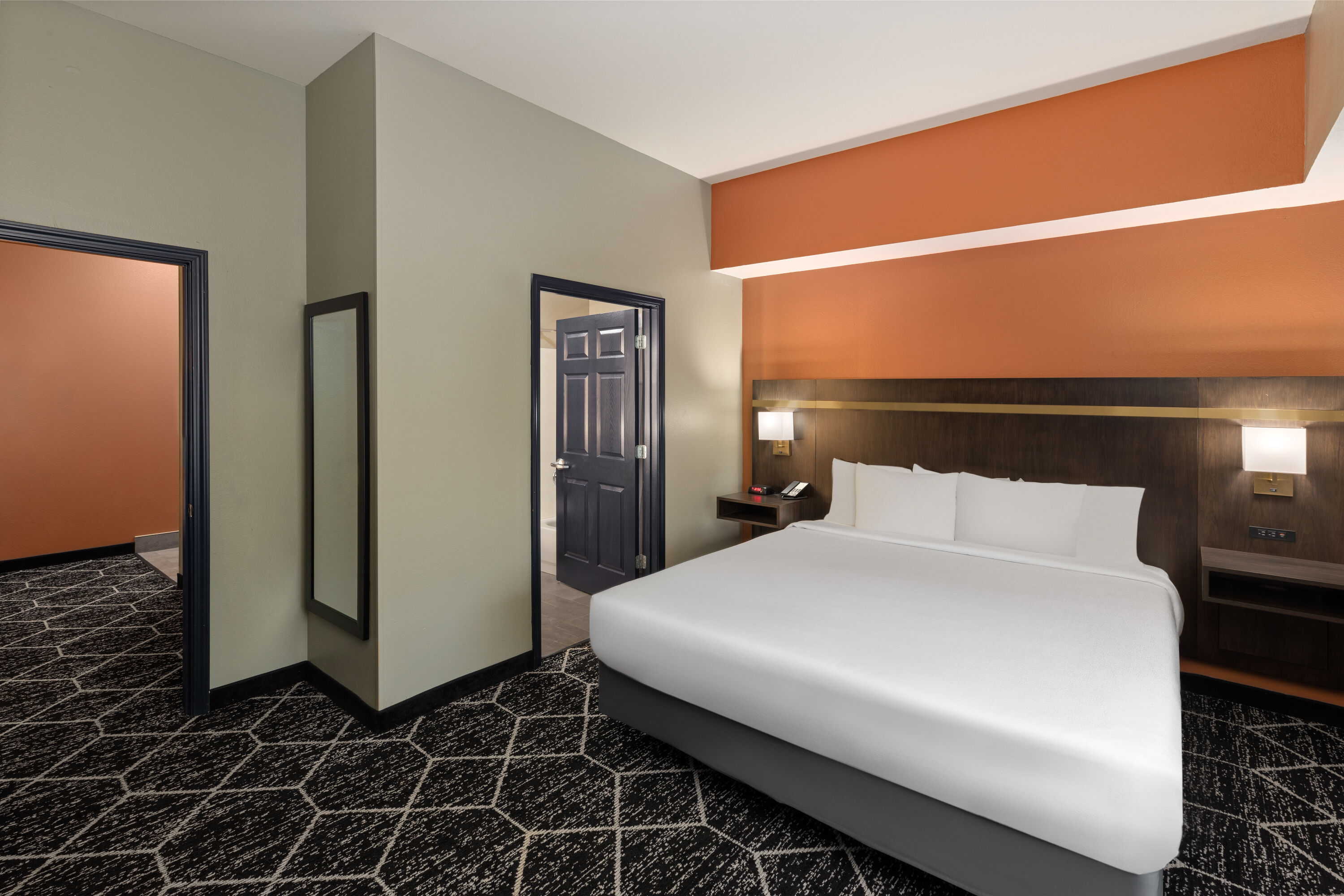 La Quinta Inn & Suites by Wyndham Olathe suite in Olathe, Kansas