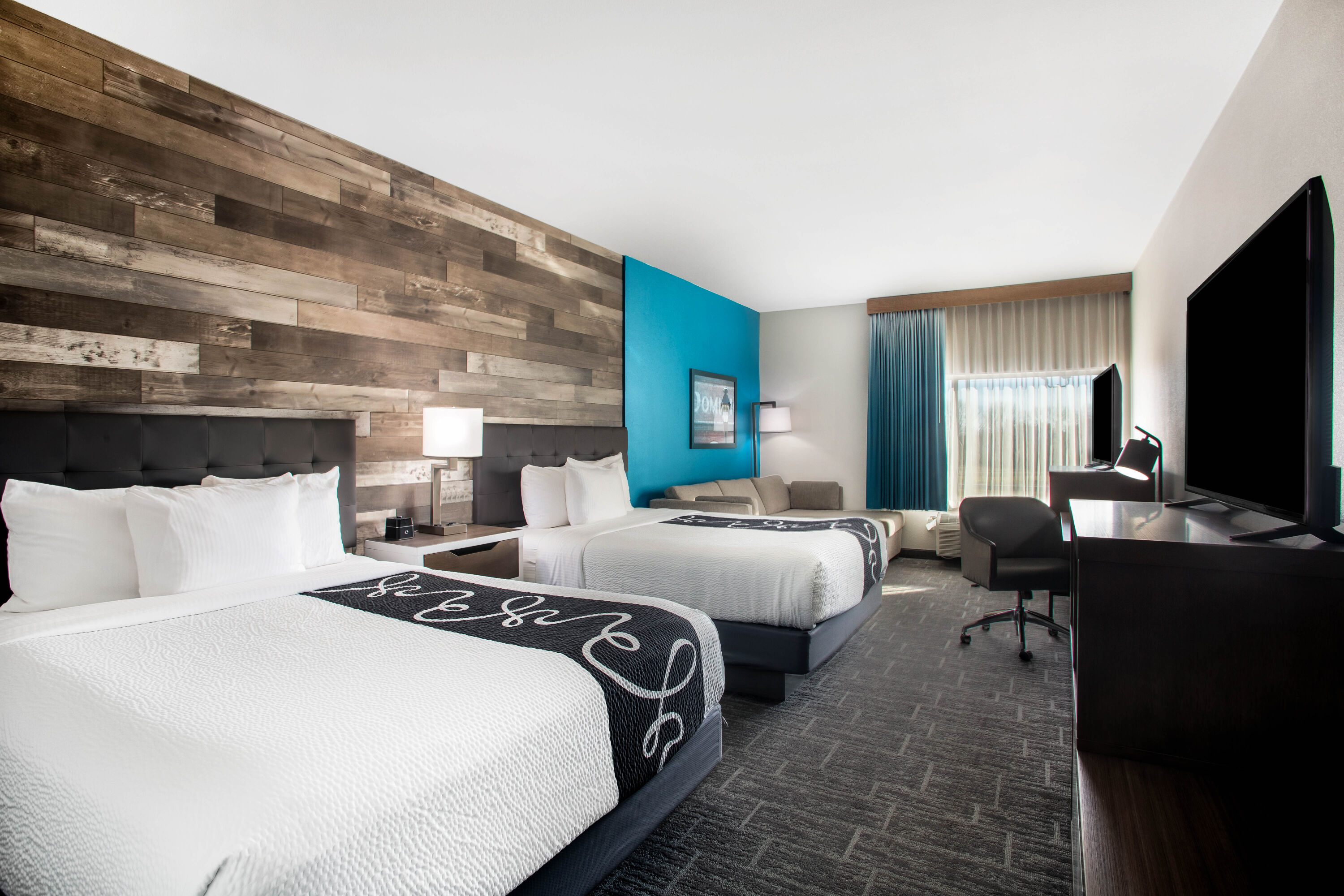 La Quinta Inn Amp Suites By Wyndham Pittsburg Pittsburg