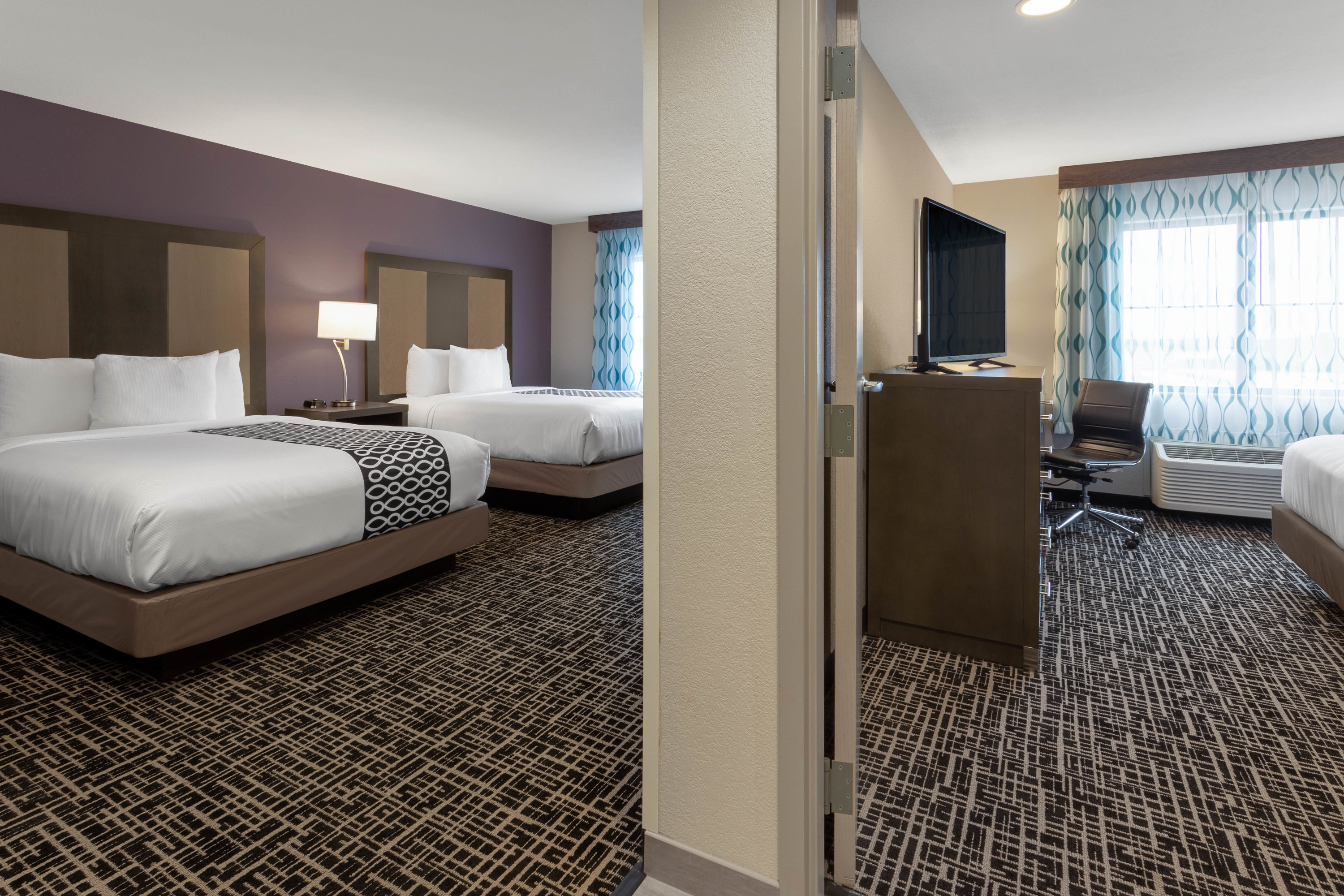 La Quinta Inn Amp Suites By Wyndham Wichita Airport