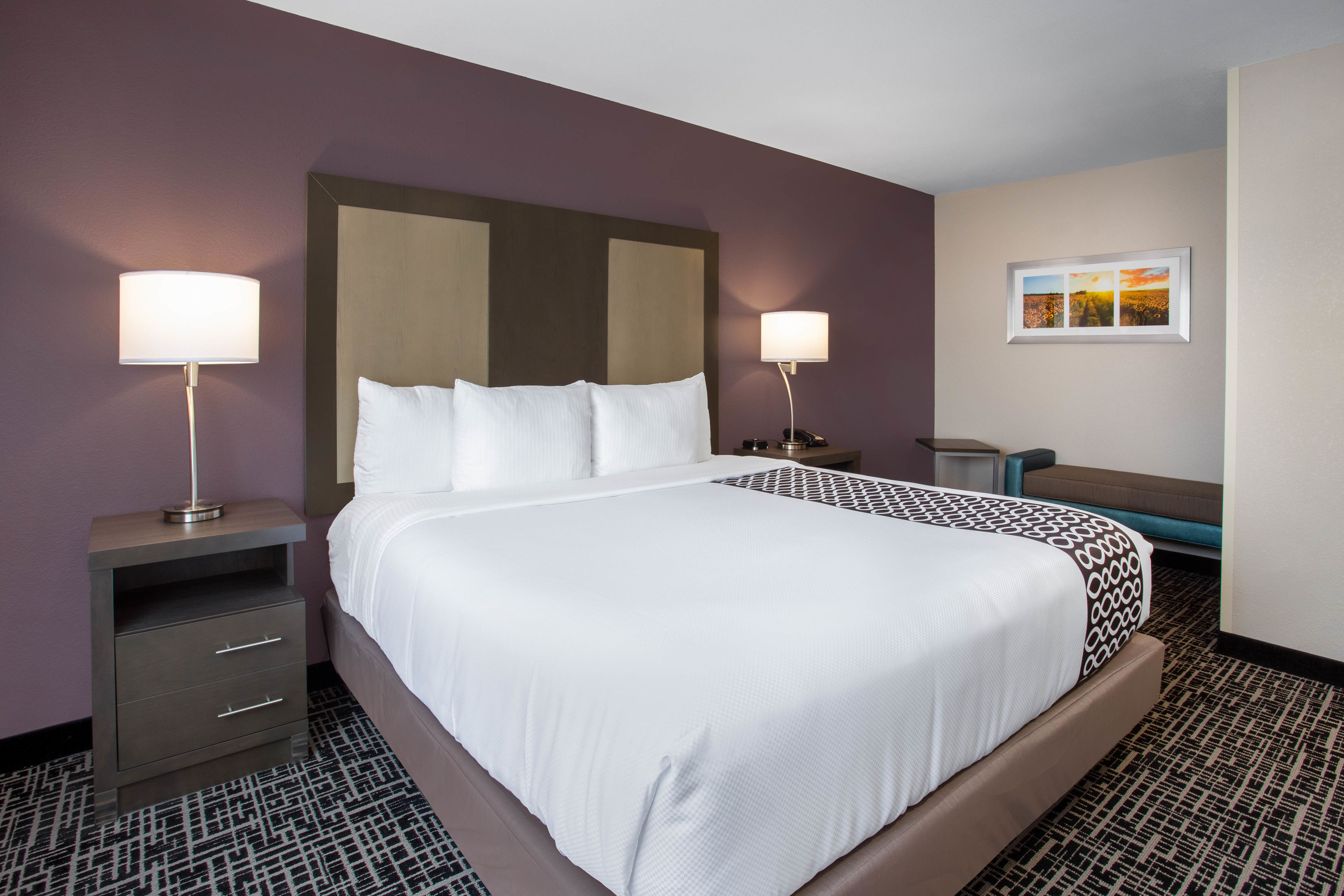 La Quinta Inn & Suites by Wyndham Wichita Airport suite in Wichita, Kansas