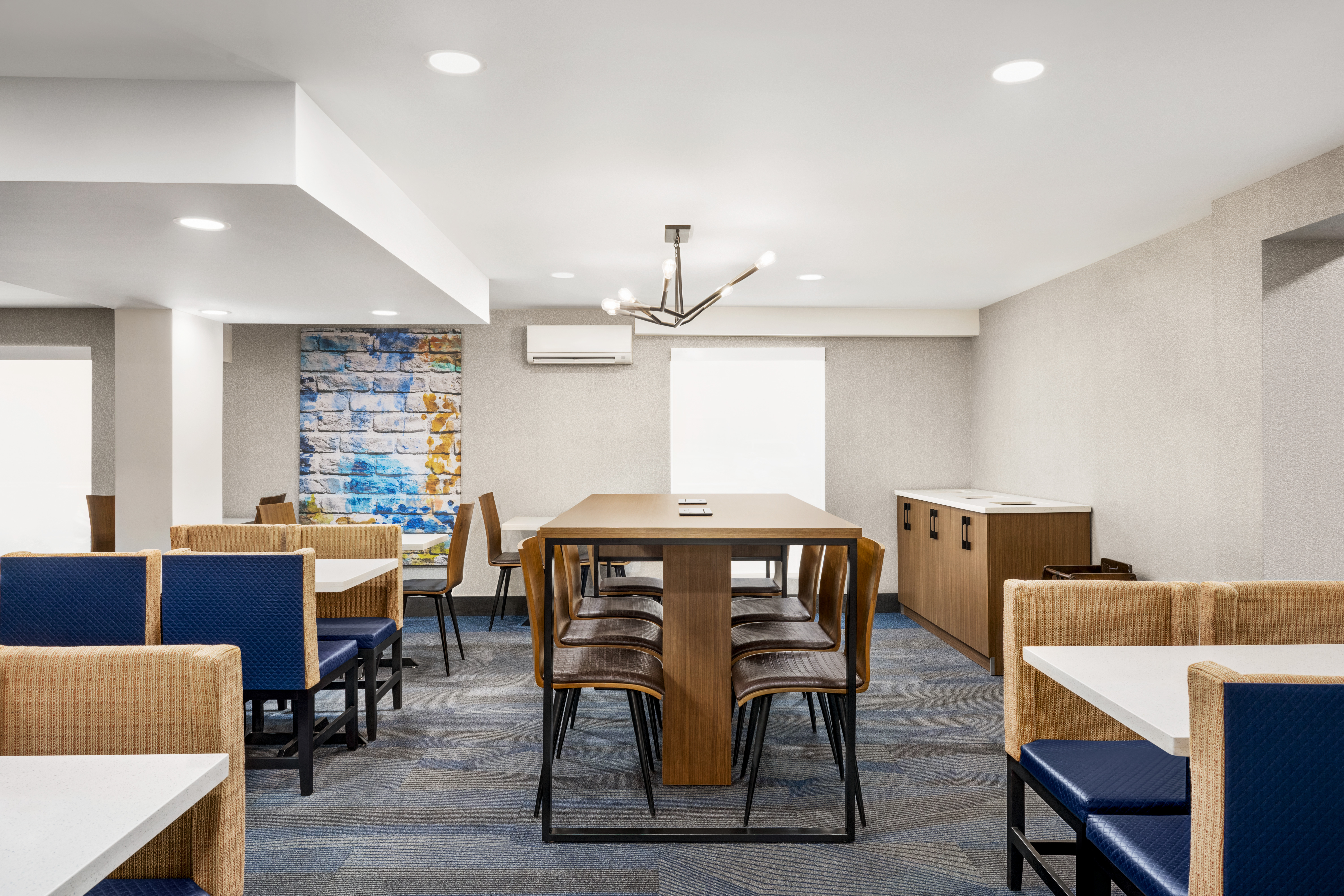 Free breakfast at La Quinta Inn Lexington/Horse Park in Lexington, Kentucky