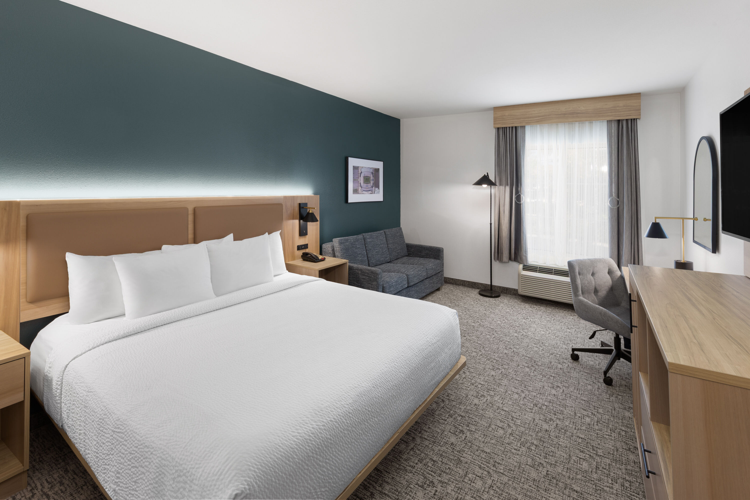 Guest room at the La Quinta Inn & Suites by Wyndham Lexington South / Hamburg in Lexington, Kentucky