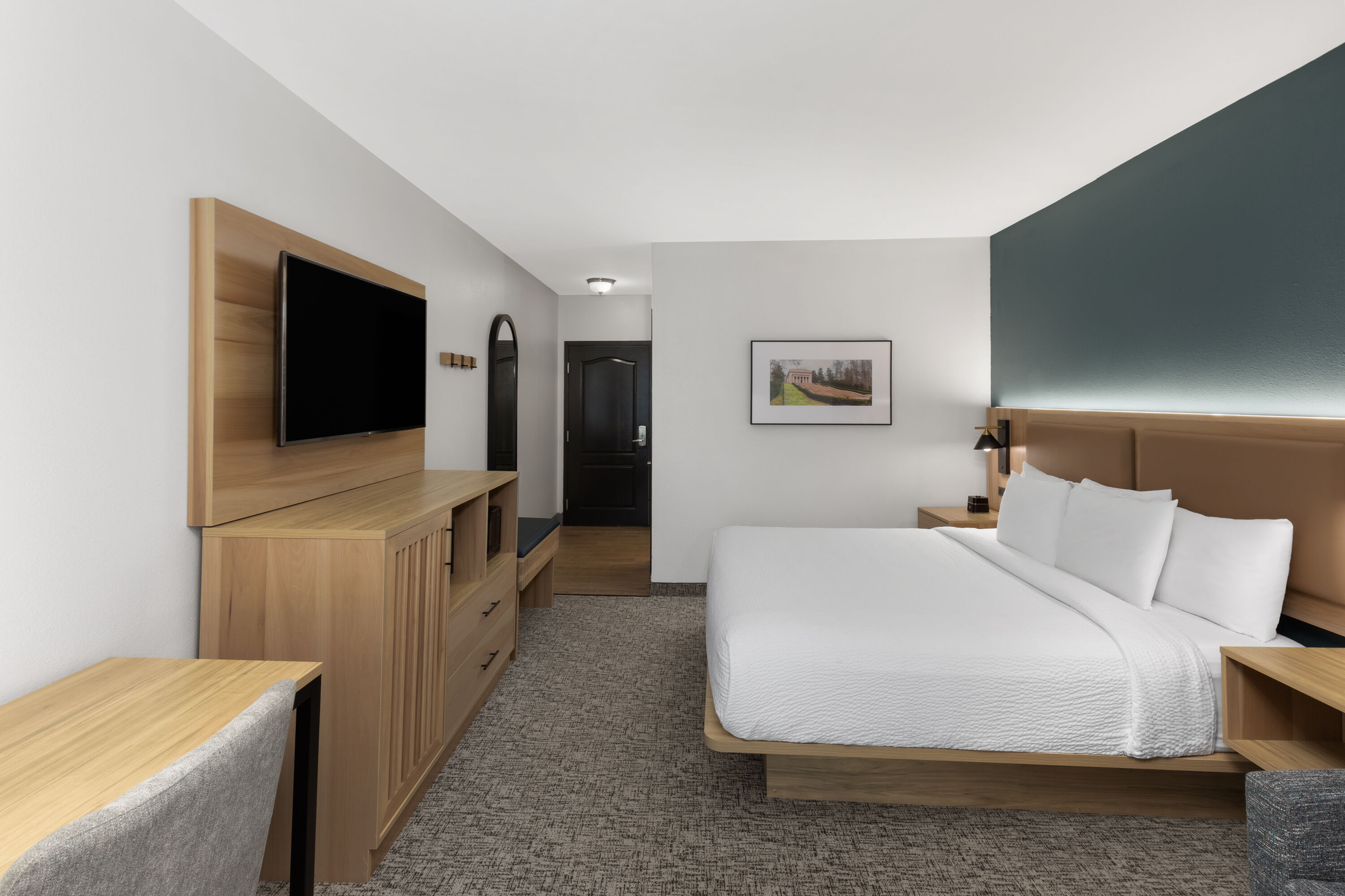 Guest room at the La Quinta Inn & Suites by Wyndham Lexington South / Hamburg in Lexington, Kentucky