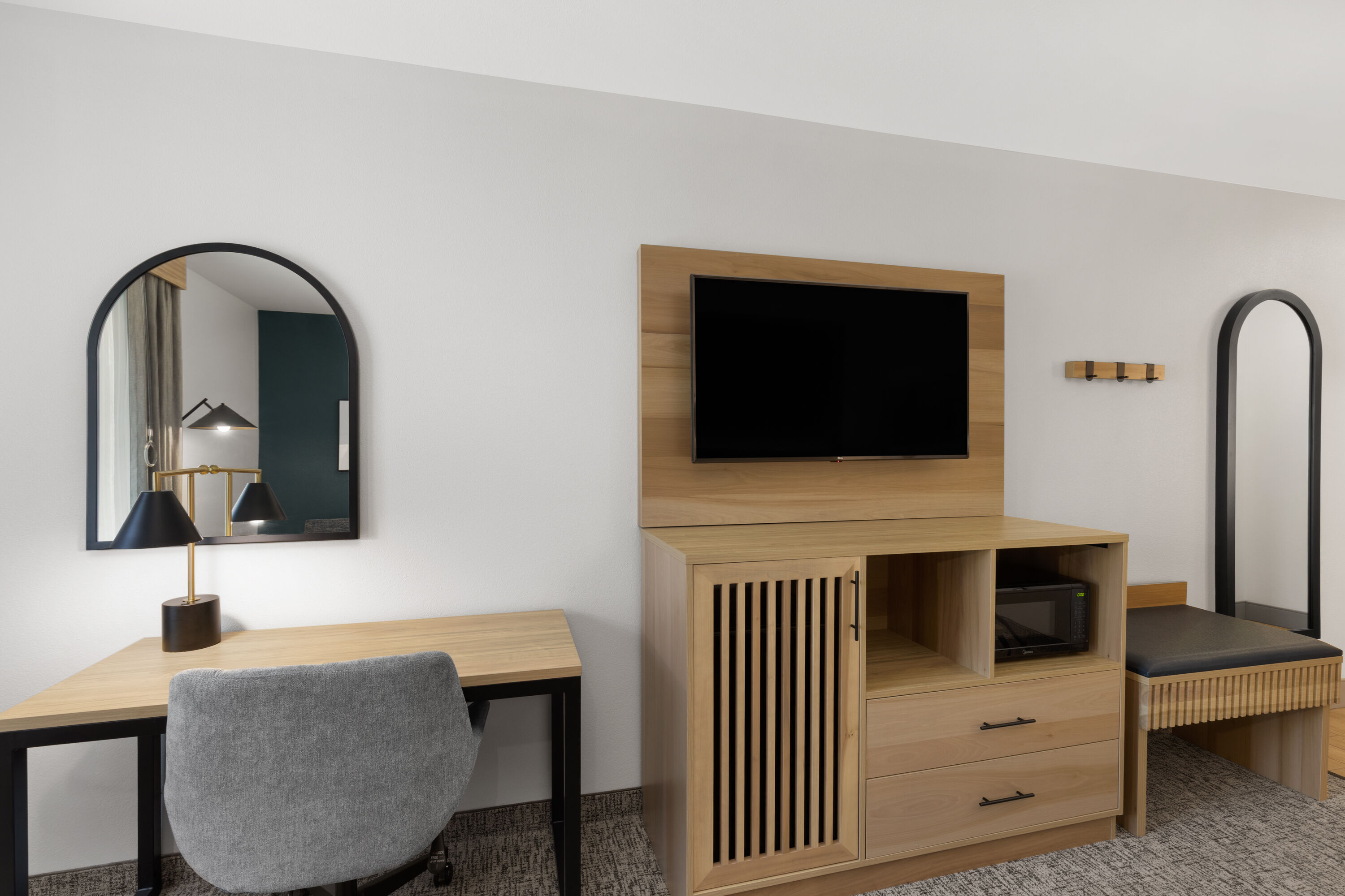 Guest room at the La Quinta Inn & Suites by Wyndham Lexington South / Hamburg in Lexington, Kentucky