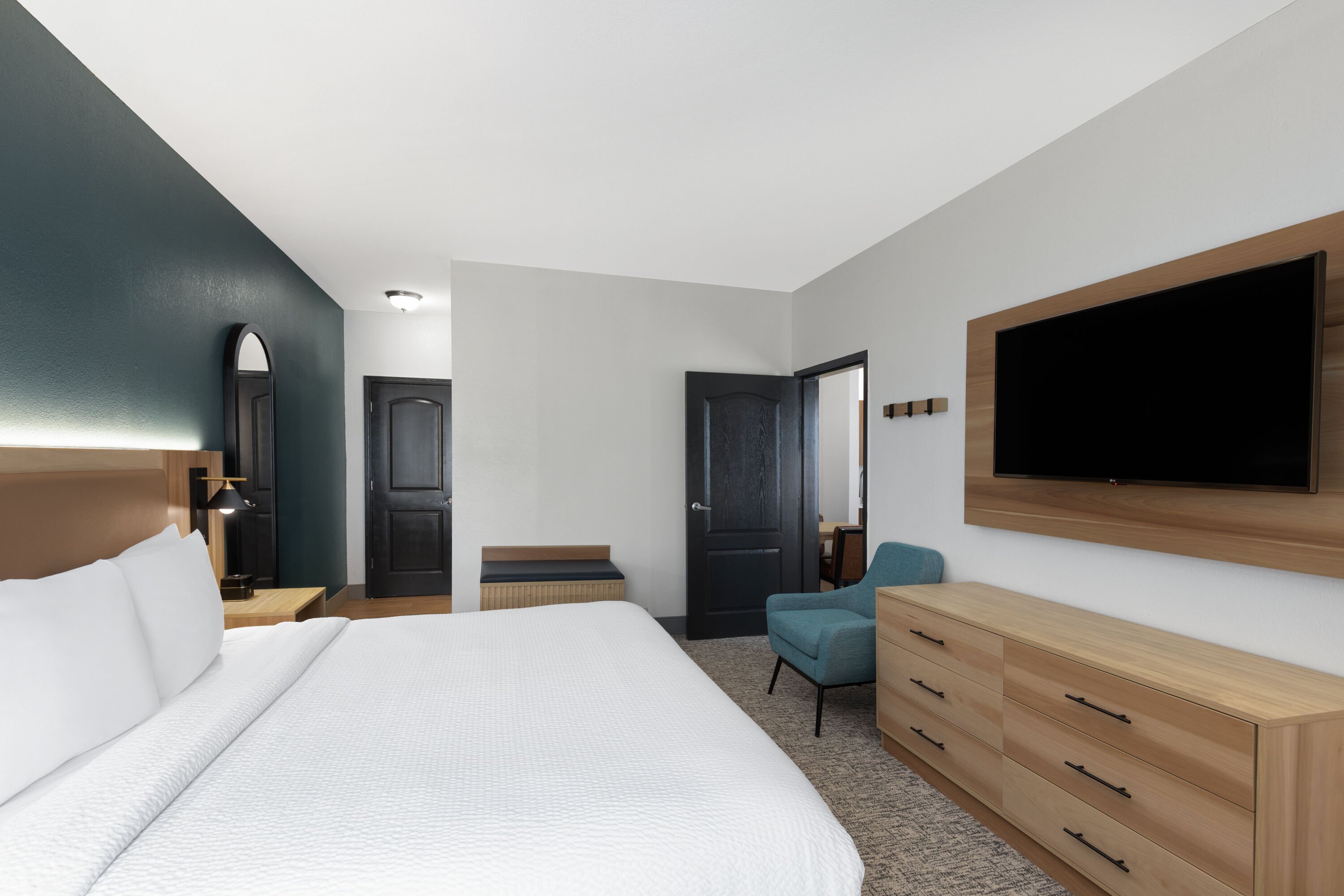 La Quinta Inn & Suites by Wyndham Lexington South / Hamburg suite in Lexington, Kentucky