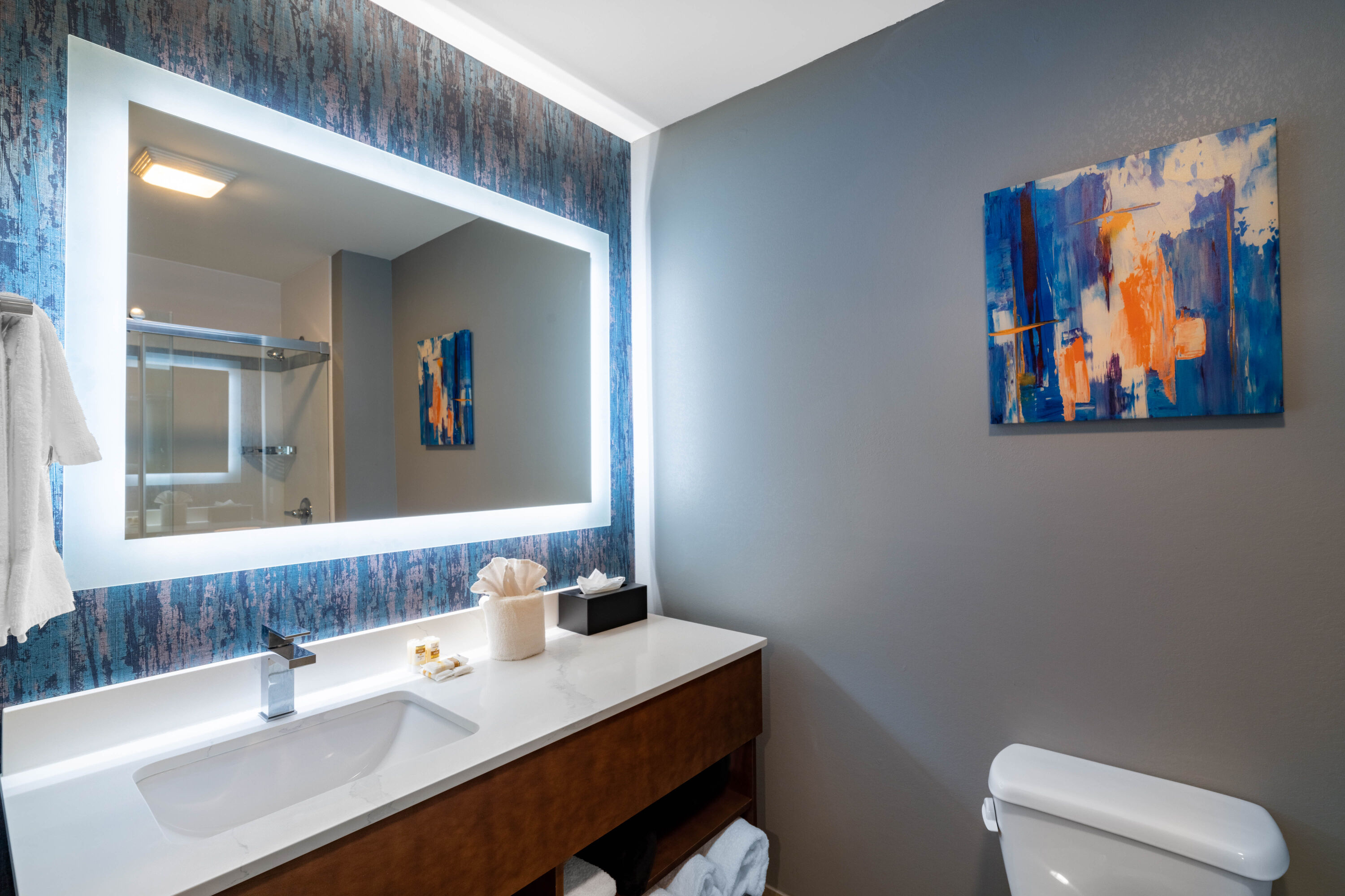 Guest room bath at the La Quinta Inn & Suites by Wyndham Louisville NE/Old Henry Rd in Louisville, Kentucky